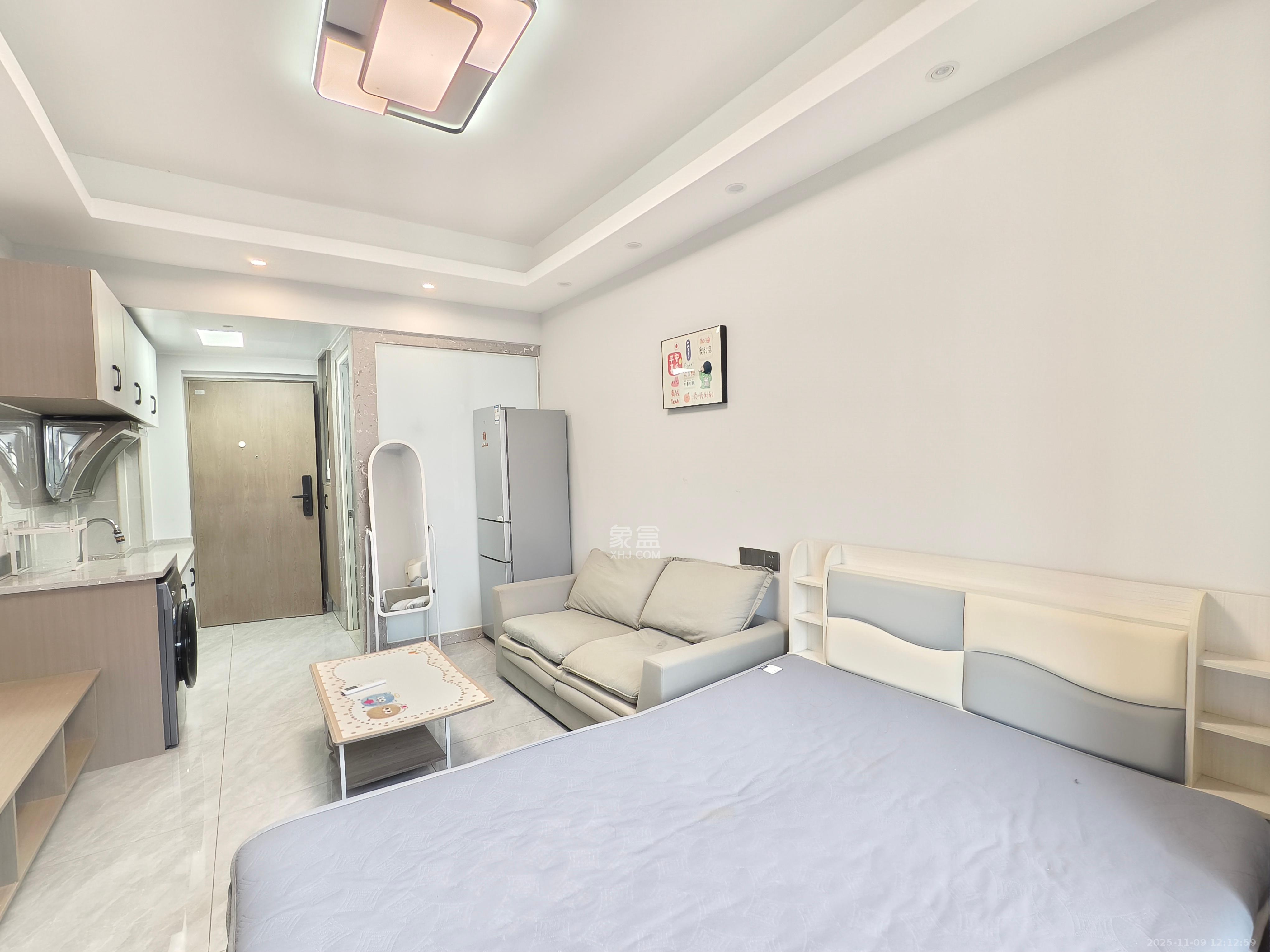 新城悦隽公园  1室1厅1卫    1200.0元/月室内图