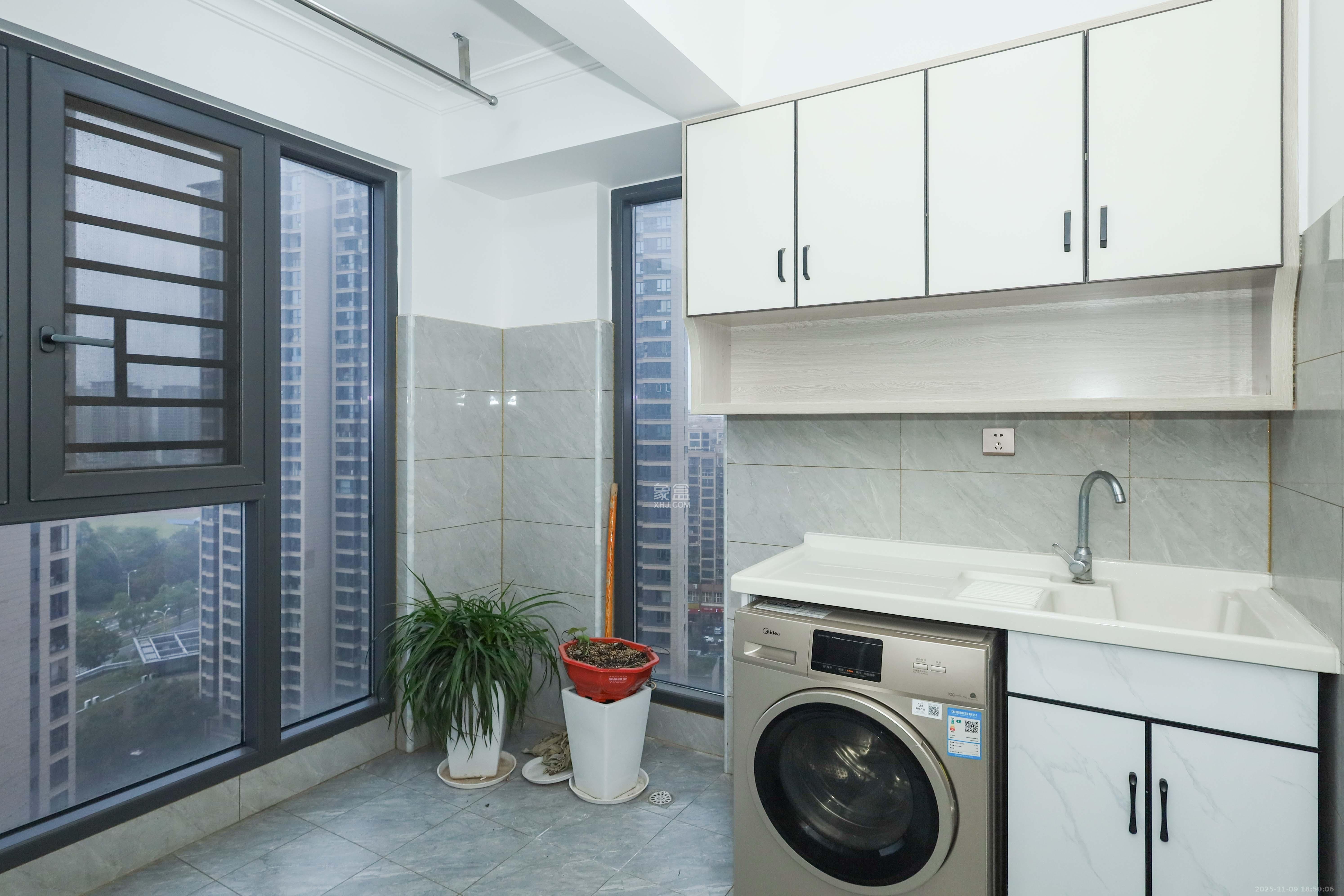 山水梅溪雅郡 4室2厅2卫 145.0万 山水梅溪雅郡 4室2厅2卫 145.0万阳台