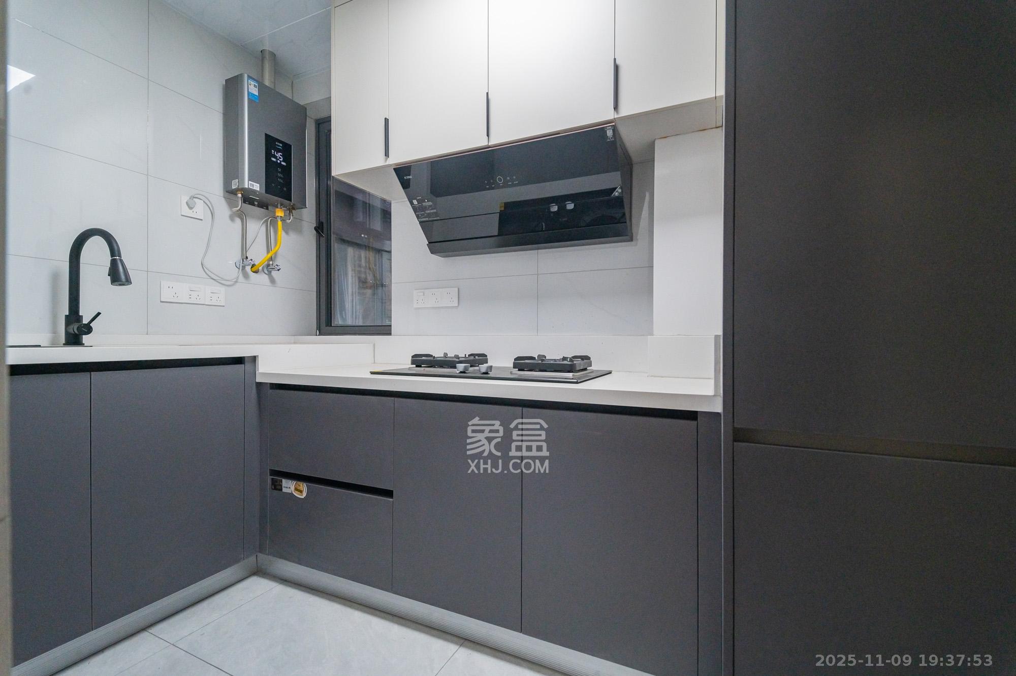 中建悦和城  3室2厅1卫    92.0万厨房