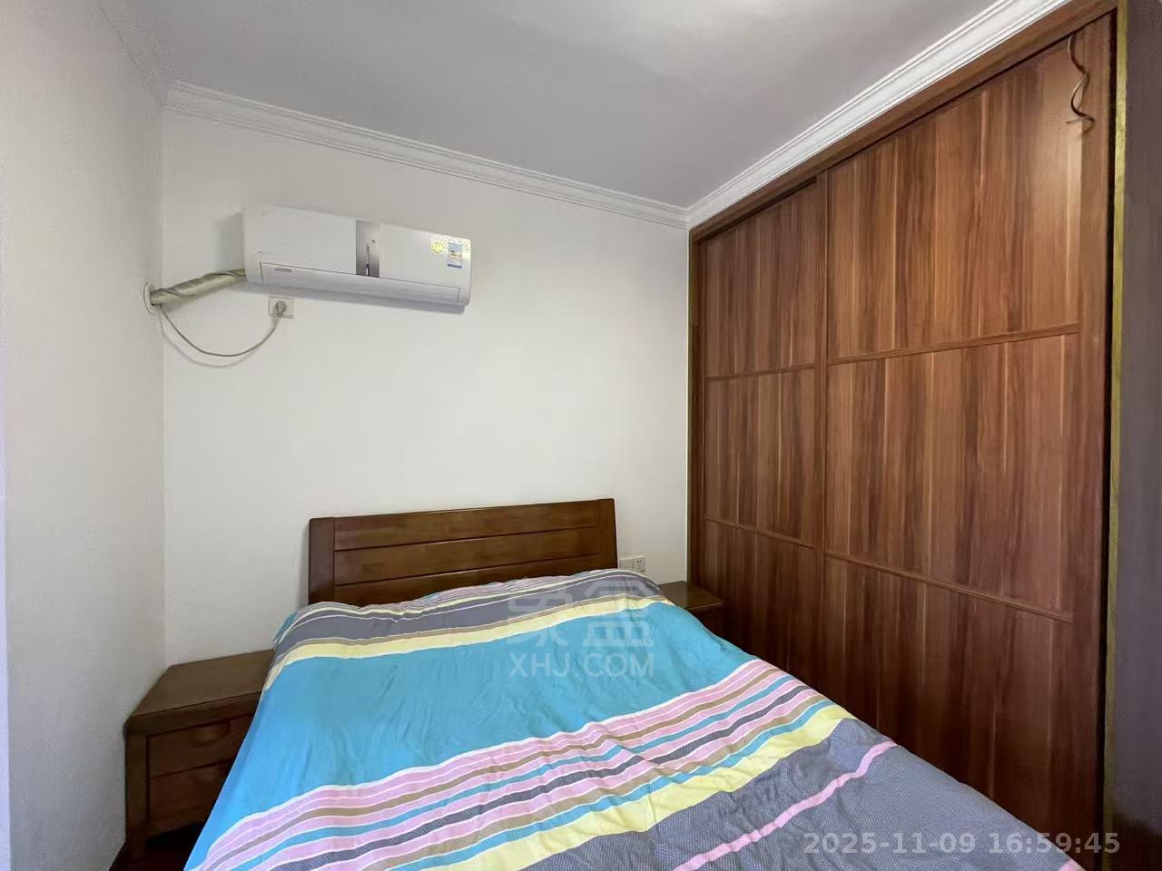 流金岁月-华晨国际  3室2厅1卫    2400.0元/月室内图