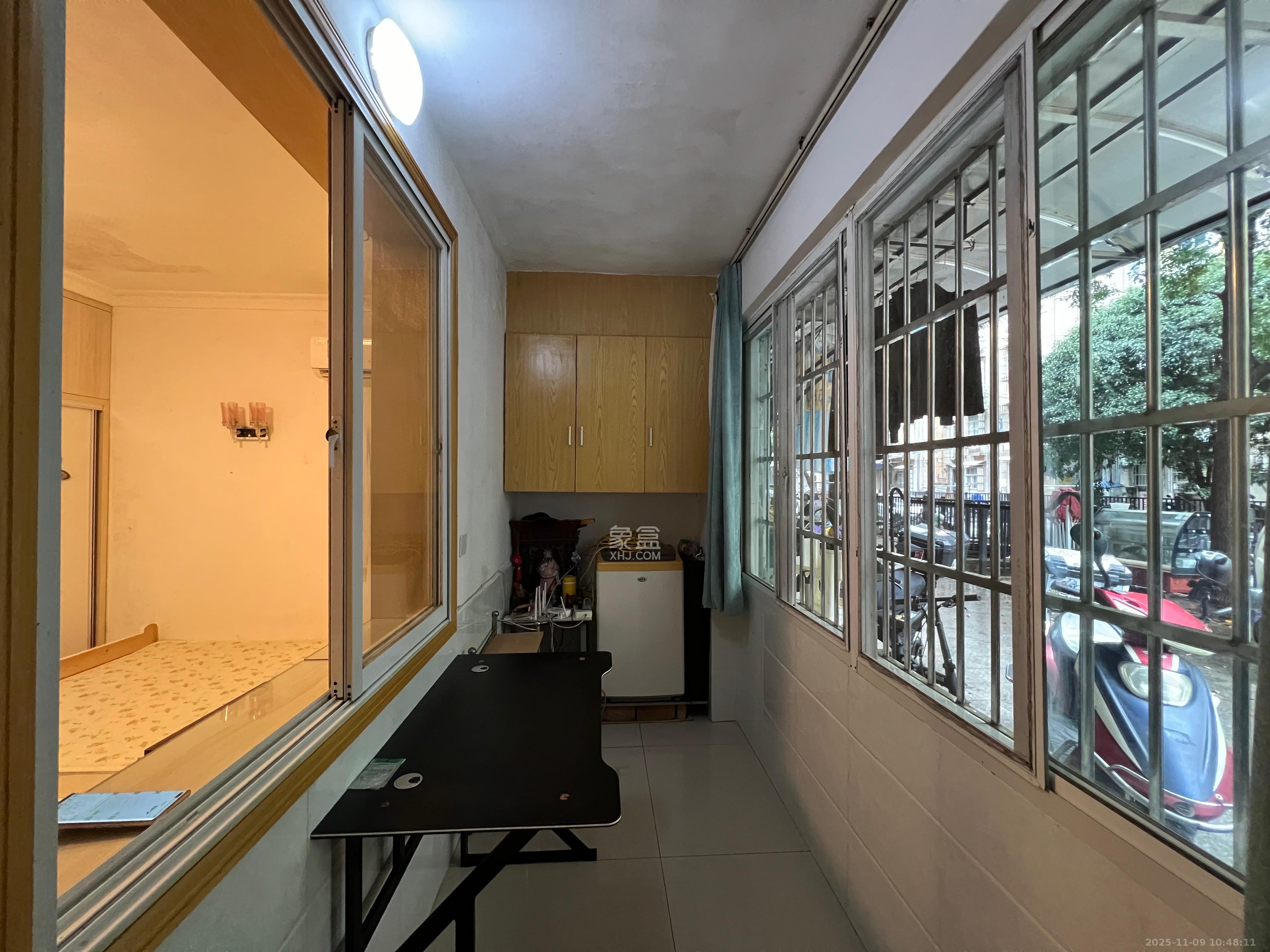 桂花路铁建宿舍  1室1厅1卫    1100.0元/月室内图