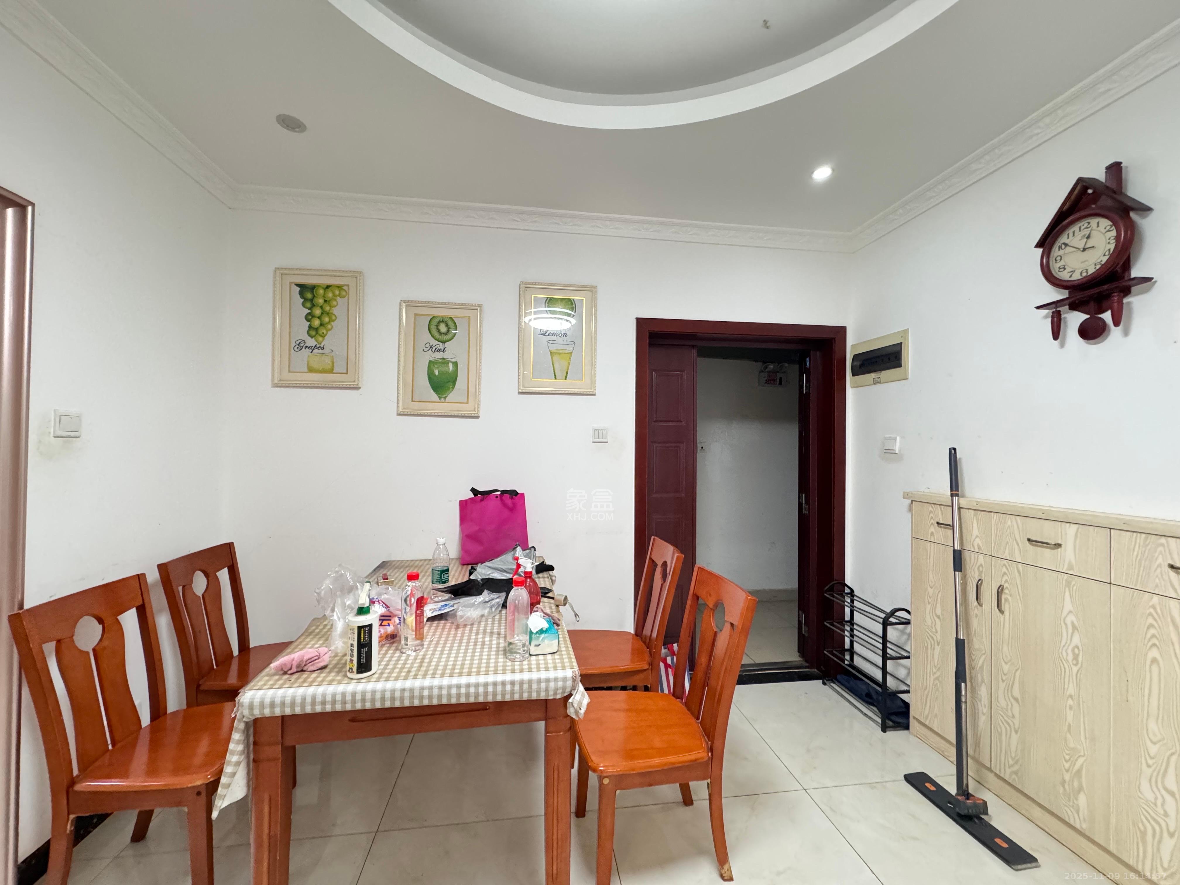 家兴苑  2室2厅1卫    1800.0元/月室内图
