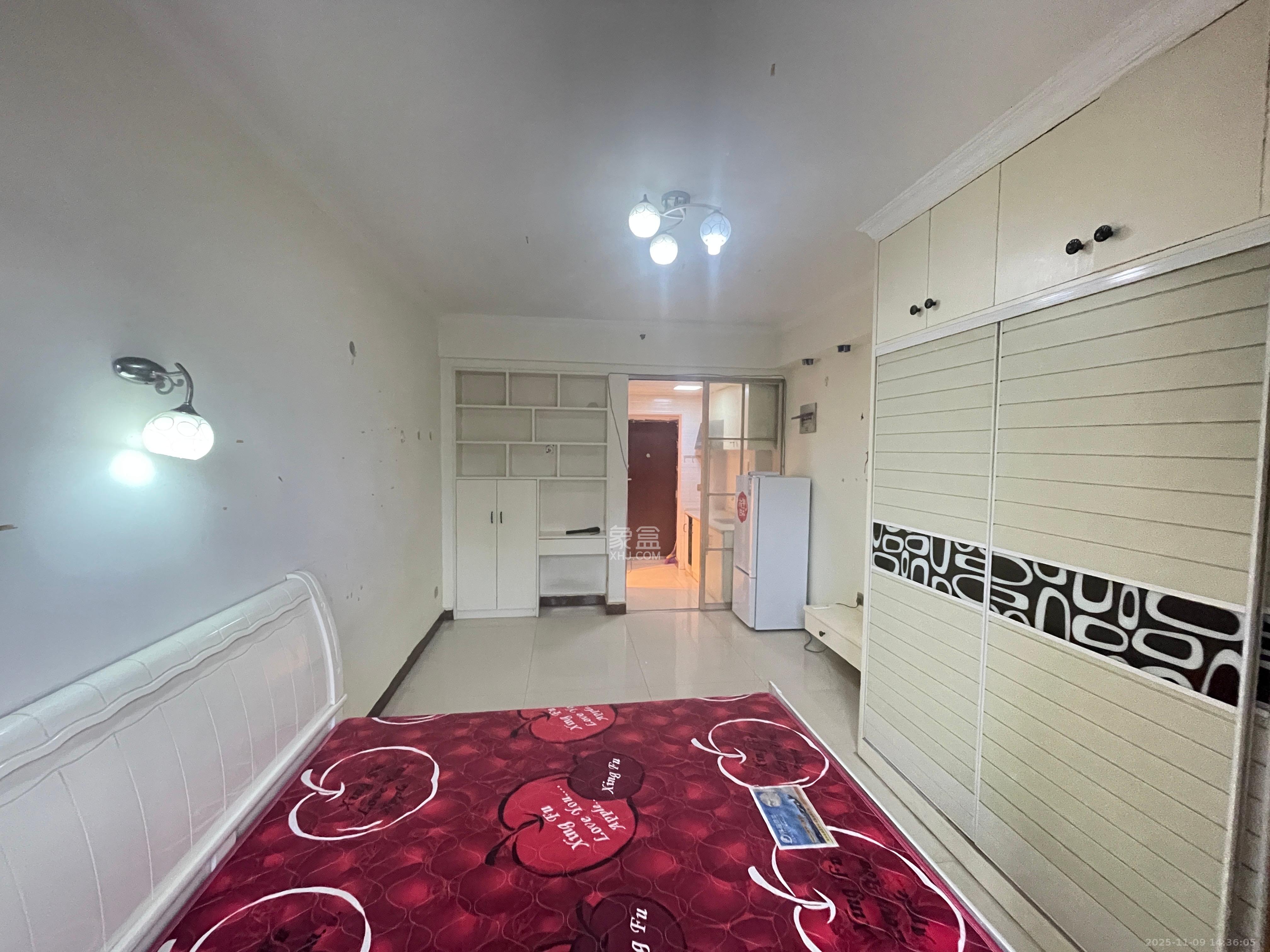 恒万西溪里 1室1厅1卫 1500.0元/月 恒万西溪里 1室1厅1卫 1500.0元/月室内图