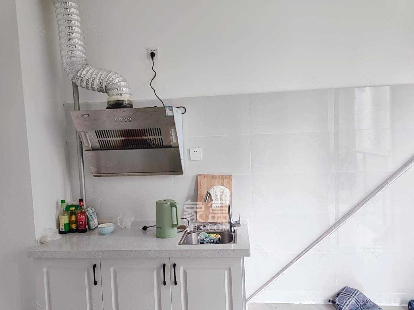 中建梅溪湖中心  1室0厅0卫    900.0元/月室内图