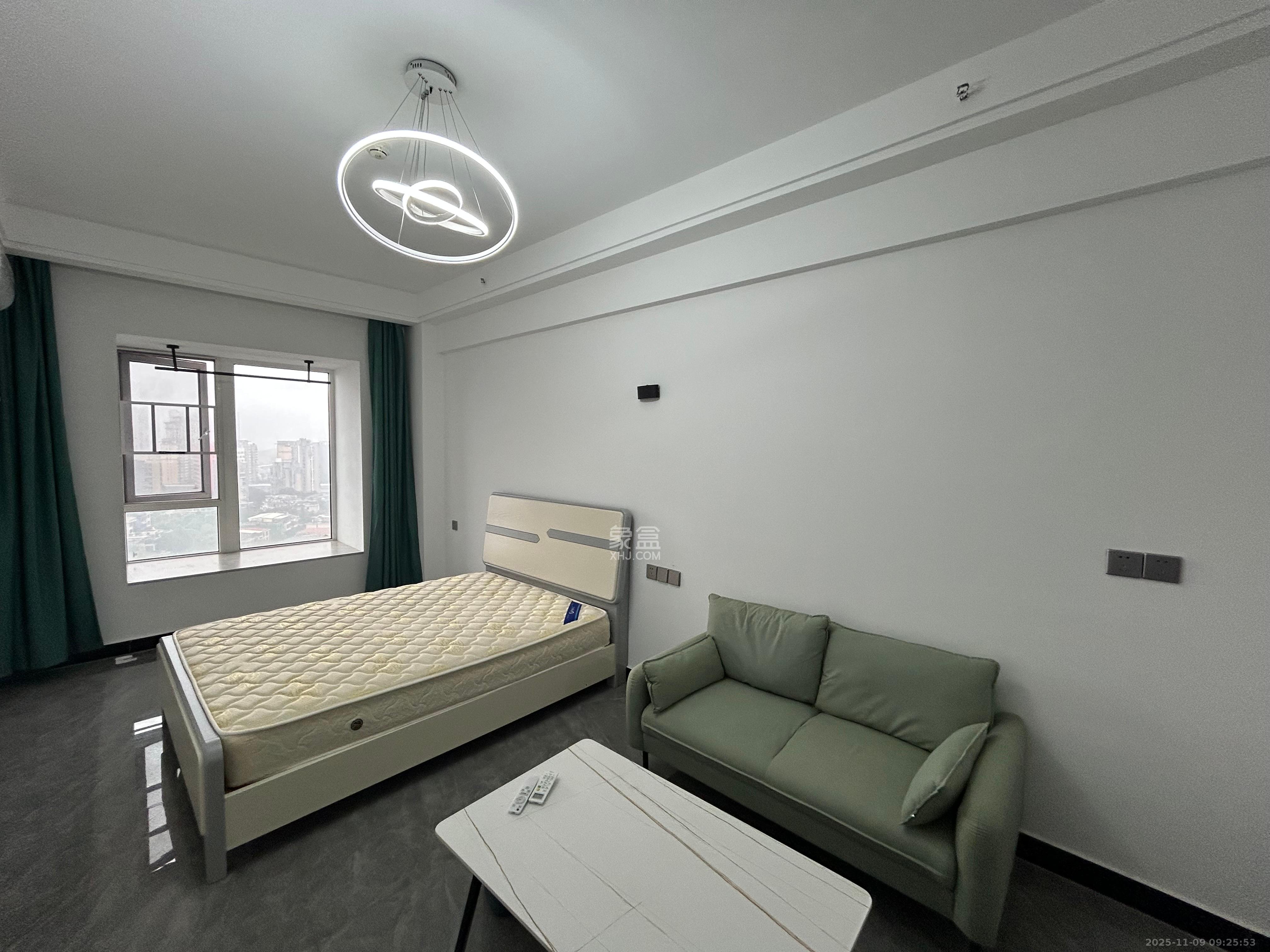 保利香槟国际 1室1厅1卫 1350.0元/月 保利香槟国际 1室1厅1卫 1350.0元/月室内图