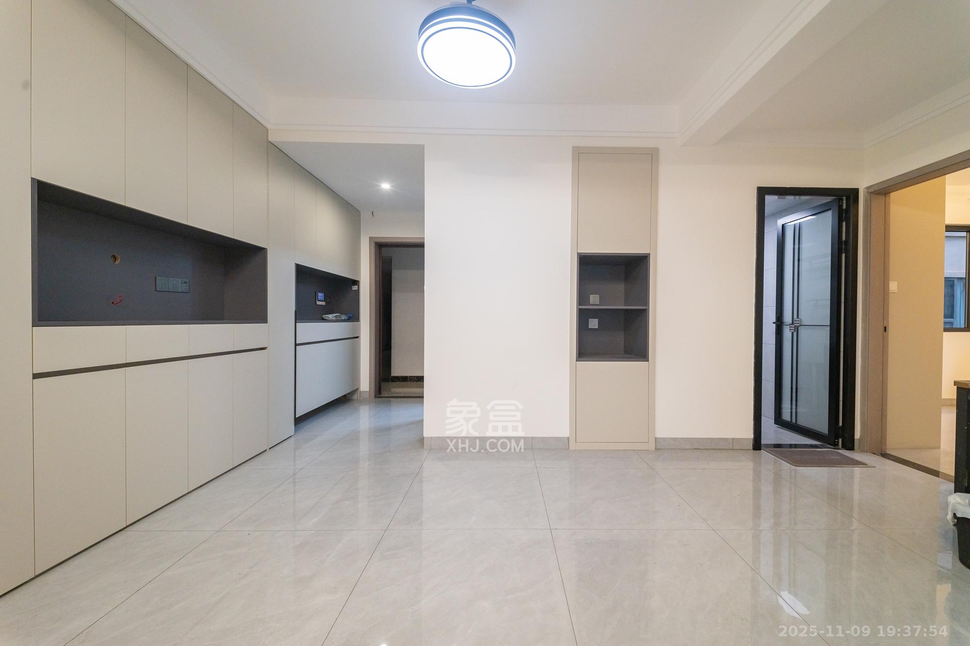 中建悦和城 3室2厅1卫 92.0万 中建悦和城 3室2厅1卫 92.0万客厅