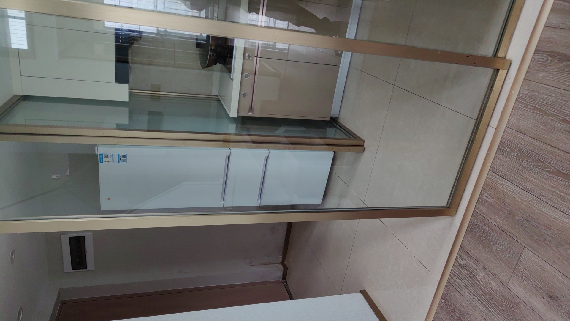 华远海蓝郡  3室2厅1卫    1600.0元/月户型图