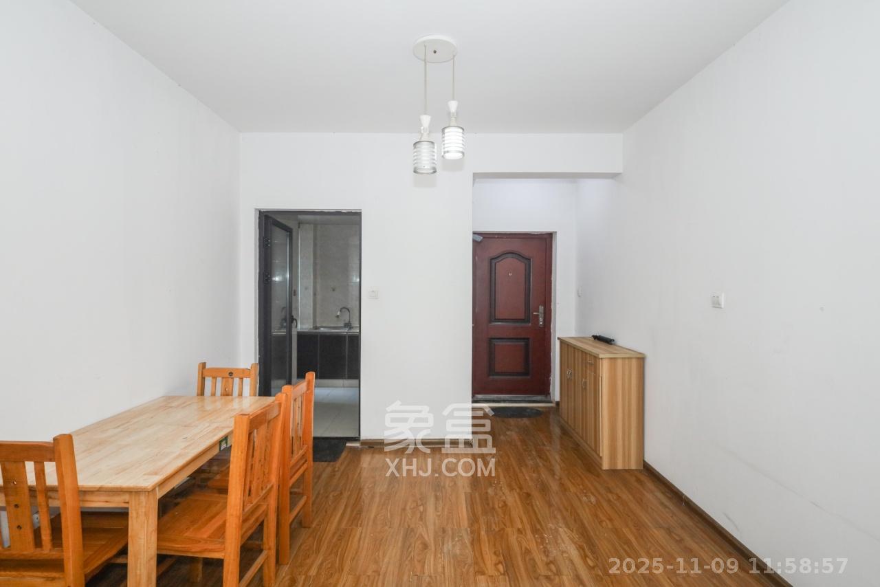 今时艺苑  3室2厅1卫    2100.0元/月室内图