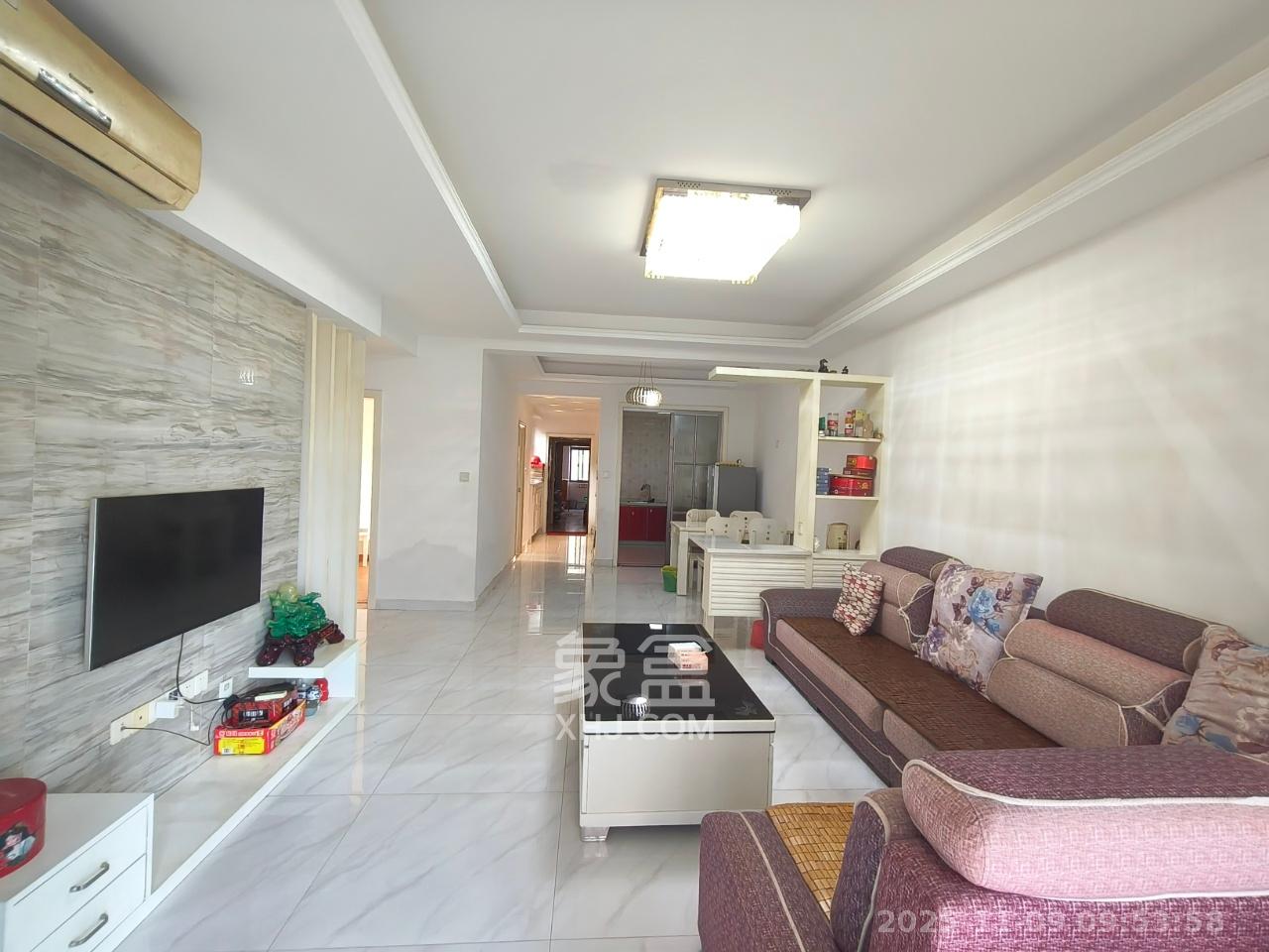 三景华御  2室2厅1卫    1800.0元/月室内图