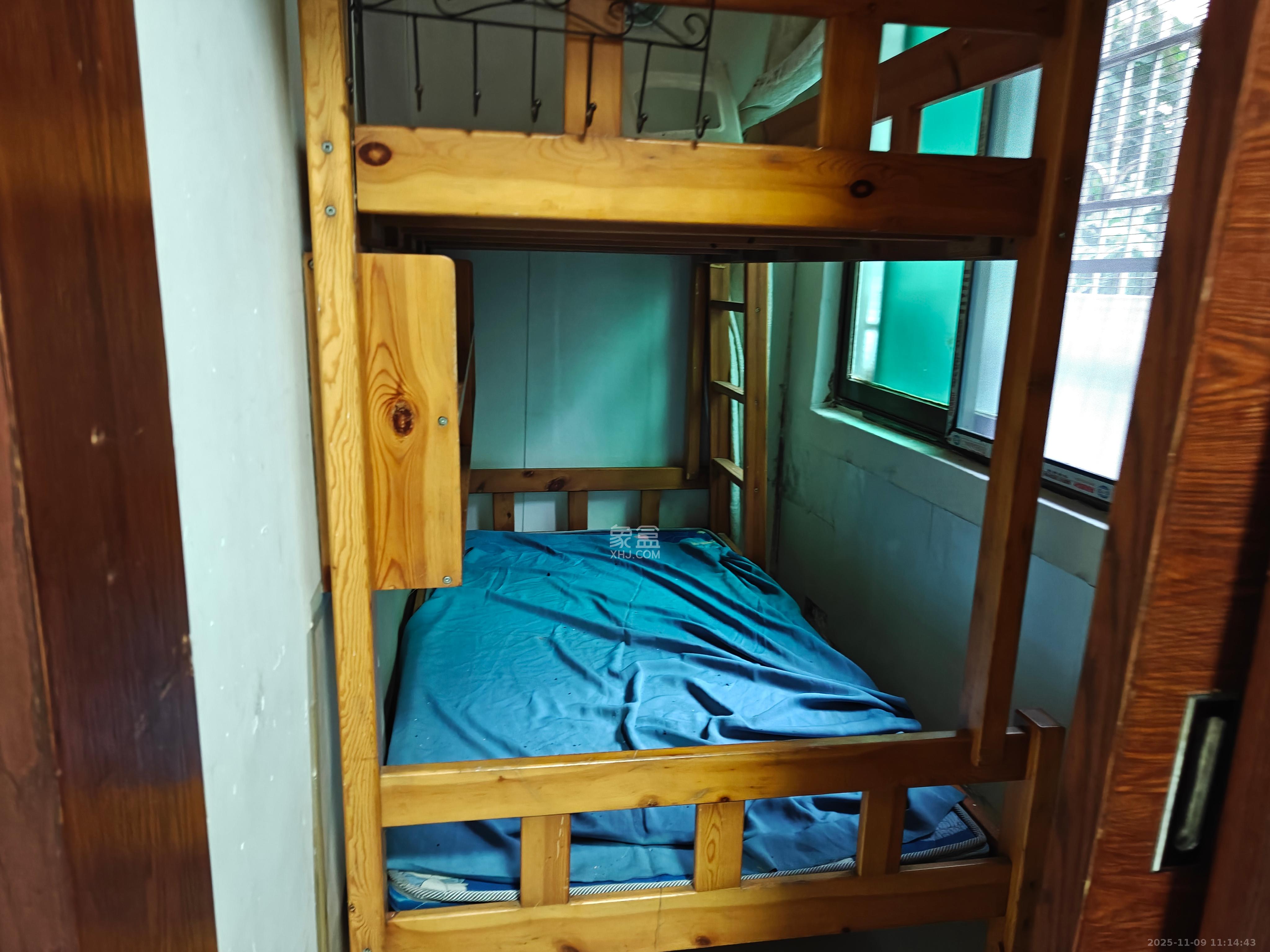 仰天湖1、2村  3室1厅1卫    1800.0元/月室内图