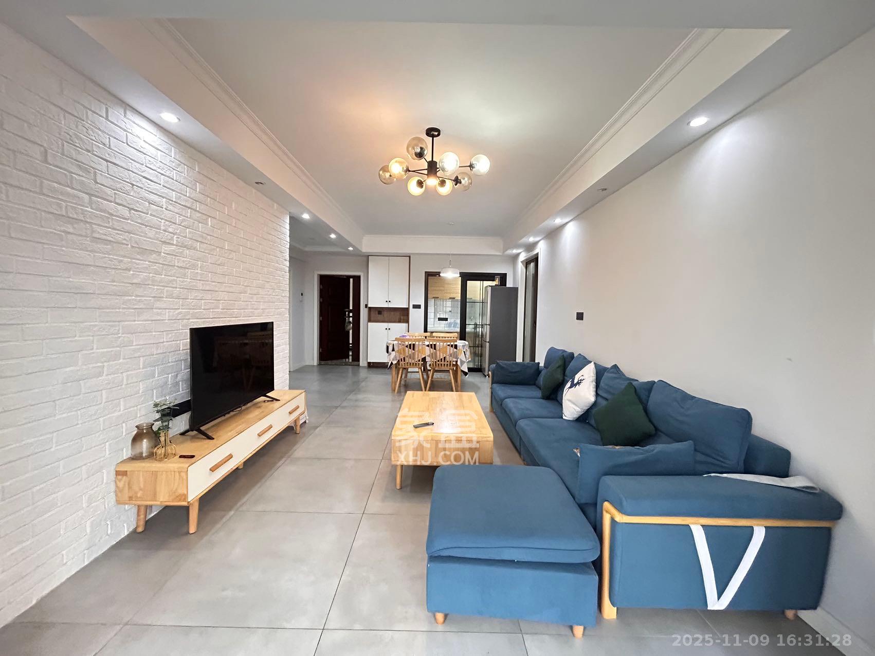 广悦星苑润园  2室2厅1卫    1900.0元/月