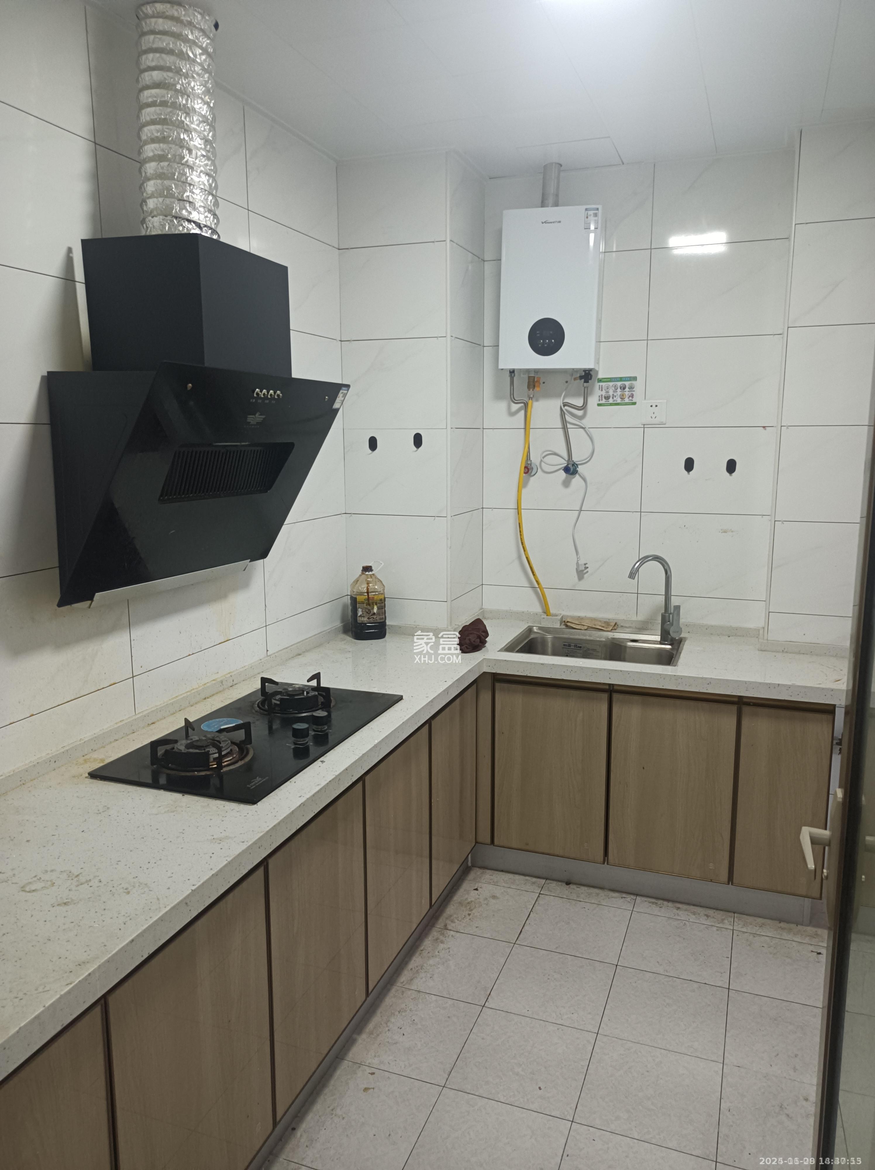 阳光城檀悦 4室2厅2卫 5000.0元/月 阳光城檀悦 4室2厅2卫 5000.0元/月室内图