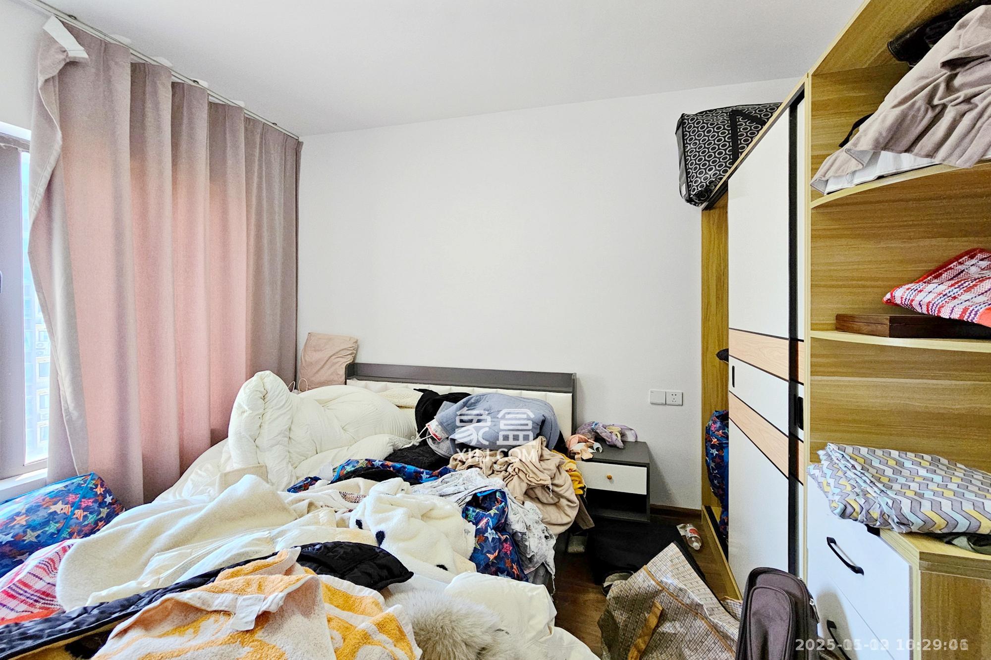 阳光城尚东湾蓝莓苑  4室2厅2卫    3500.0元/月室内图