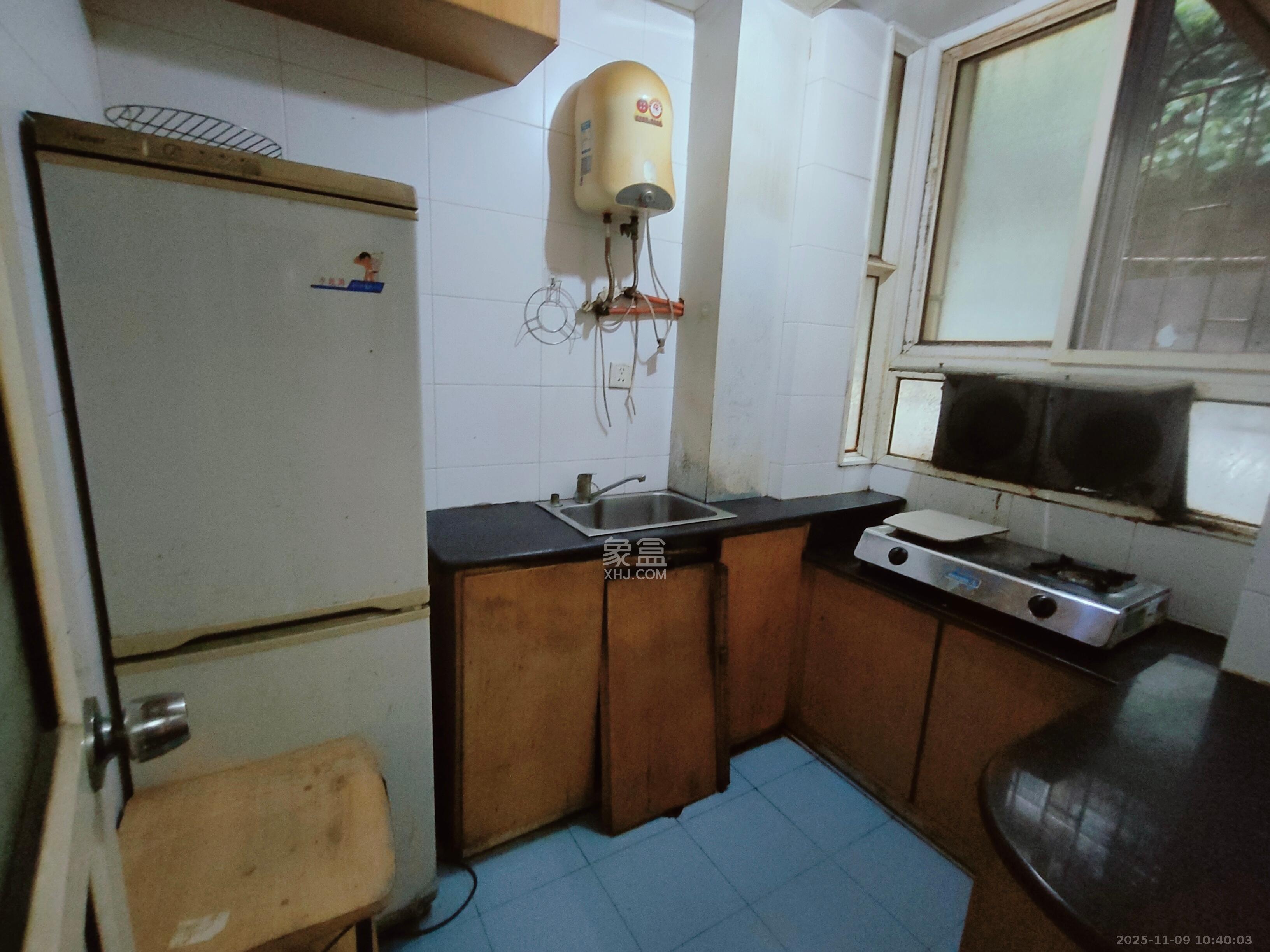 南湖路水工机械厂宿舍  2室1厅1卫    1600.0元/月室内图