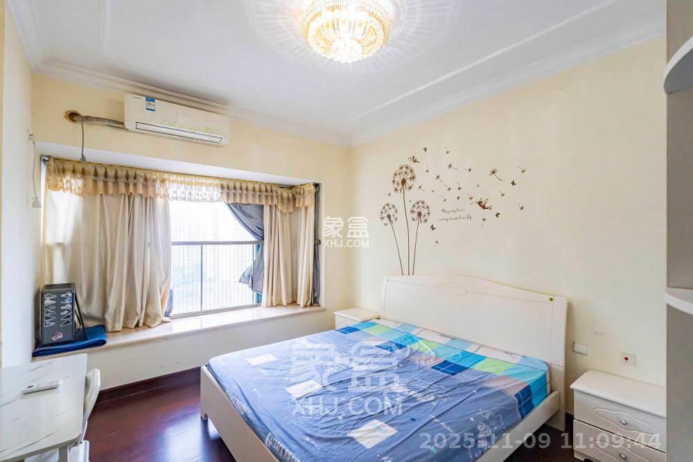 恒大雅苑 2室2厅1卫 2300.0元/月 恒大雅苑 2室2厅1卫 2300.0元/月室内图