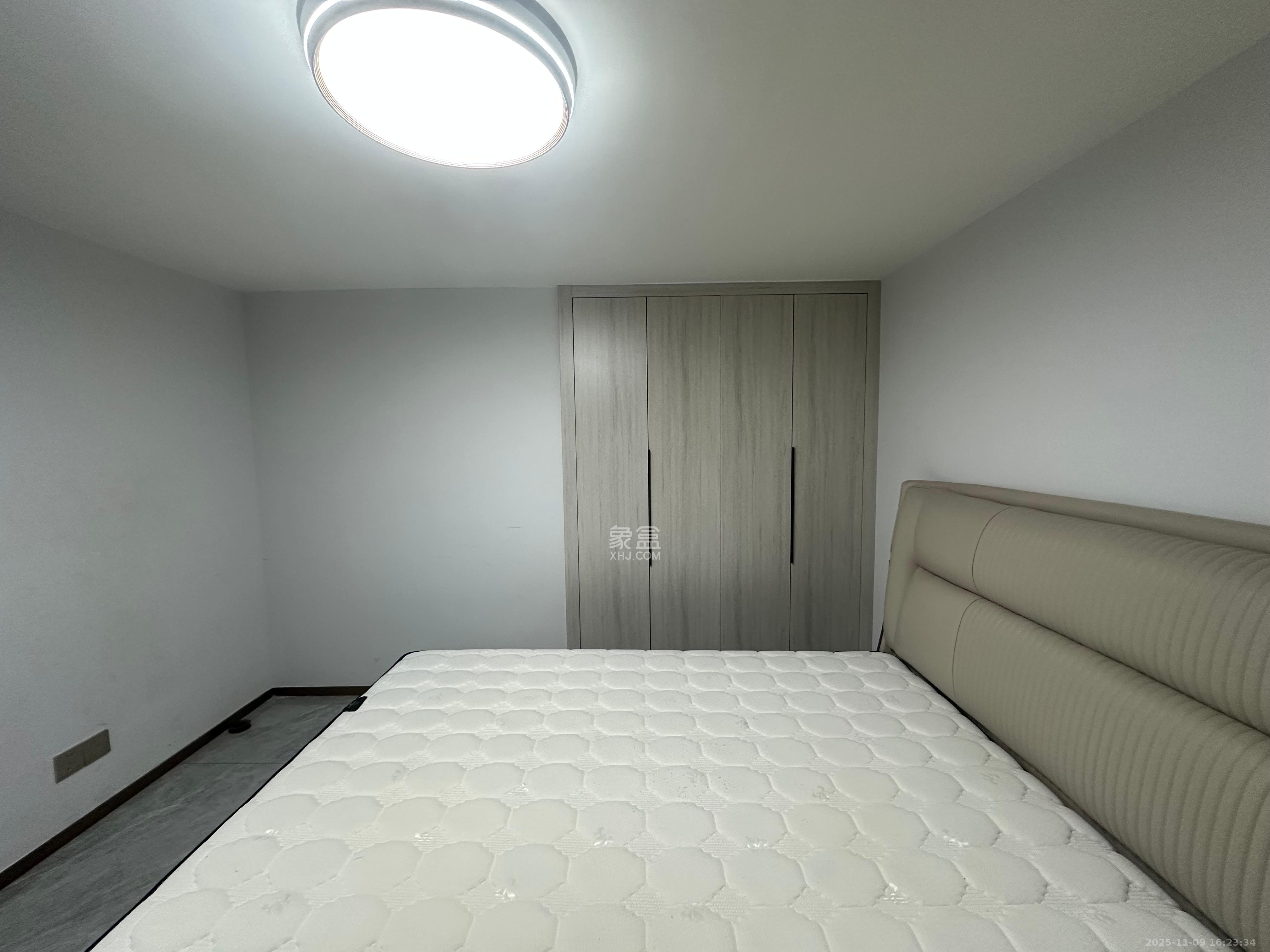 中南国际眼镜城（中伟商业中心）  1室0厅0卫    2100.0元/月室内图