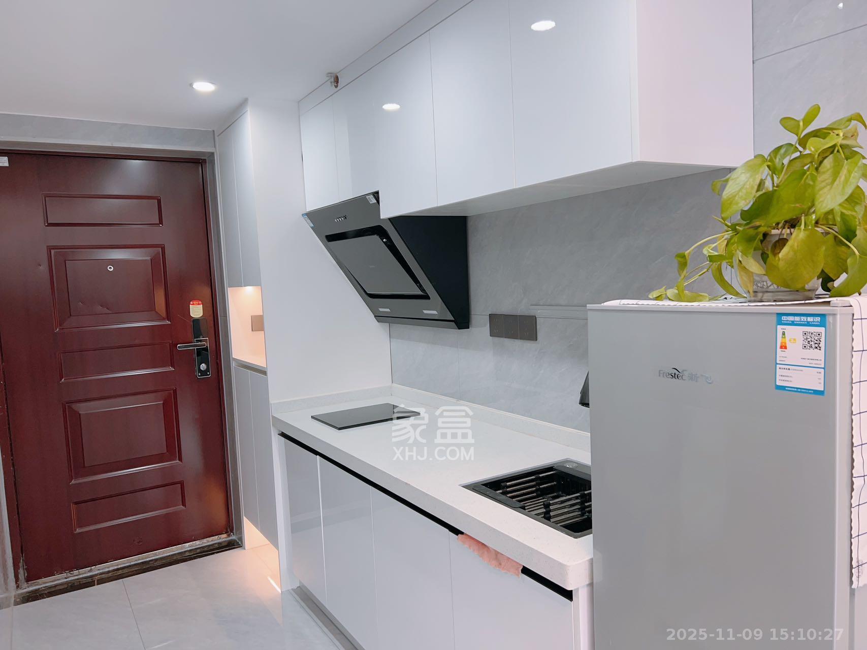 保利天禧EF区  2室2厅1卫    2600.0元/月室内图