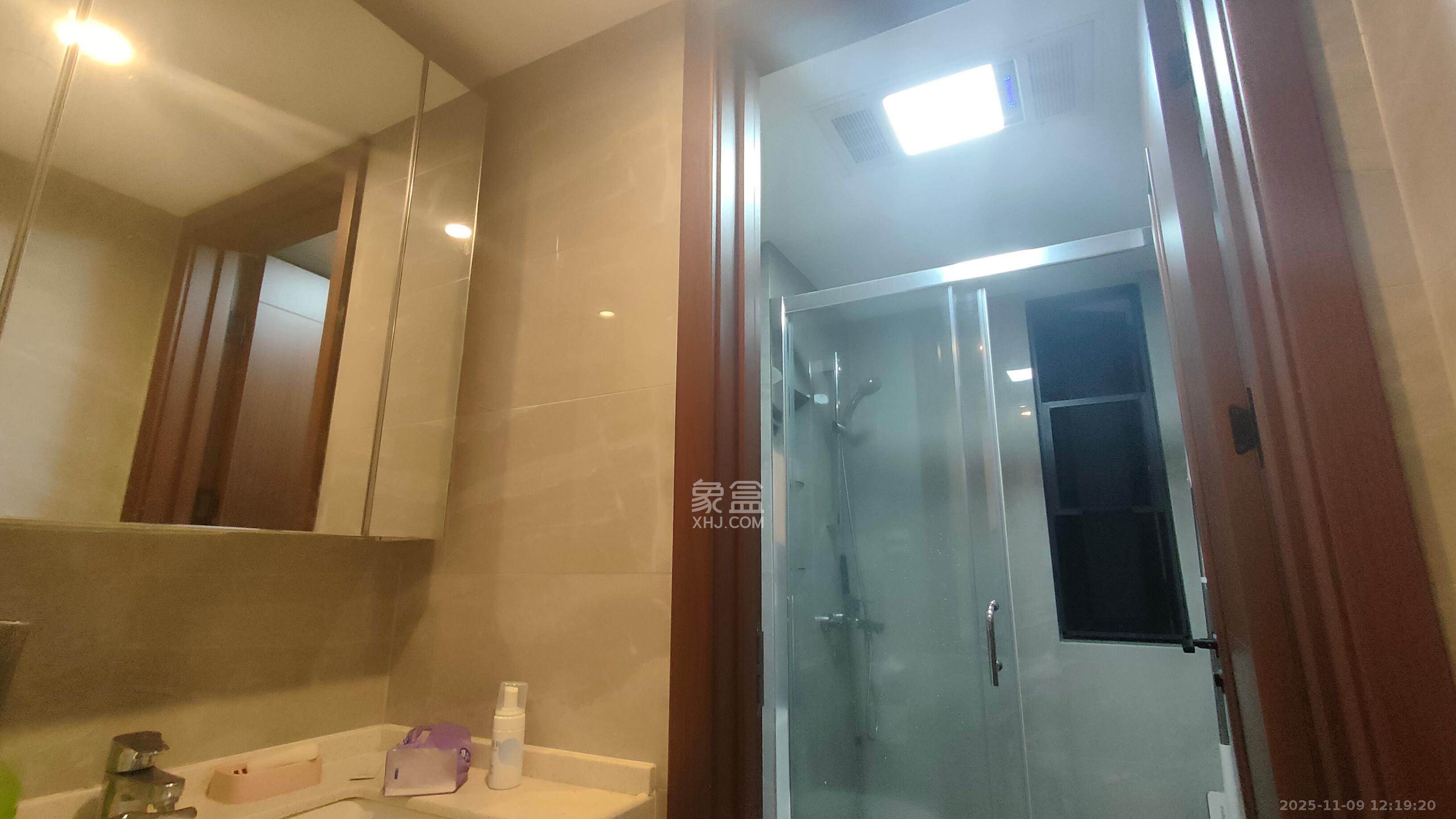 绿地长沙城际空间站(绿地新里佳苑) 3室2厅2卫 3000.0元/月 绿地长沙城际空间站(绿地新里佳苑) 3室2厅2卫 3000.0元/月室内图