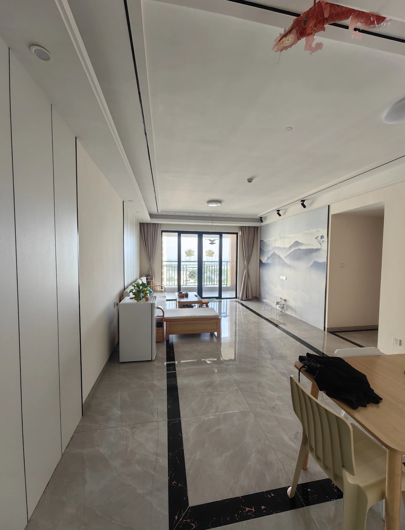 滨江世纪佳城(南院) 3室2厅1卫 192.0万 滨江世纪佳城(南院) 3室2厅1卫 192.0万客厅