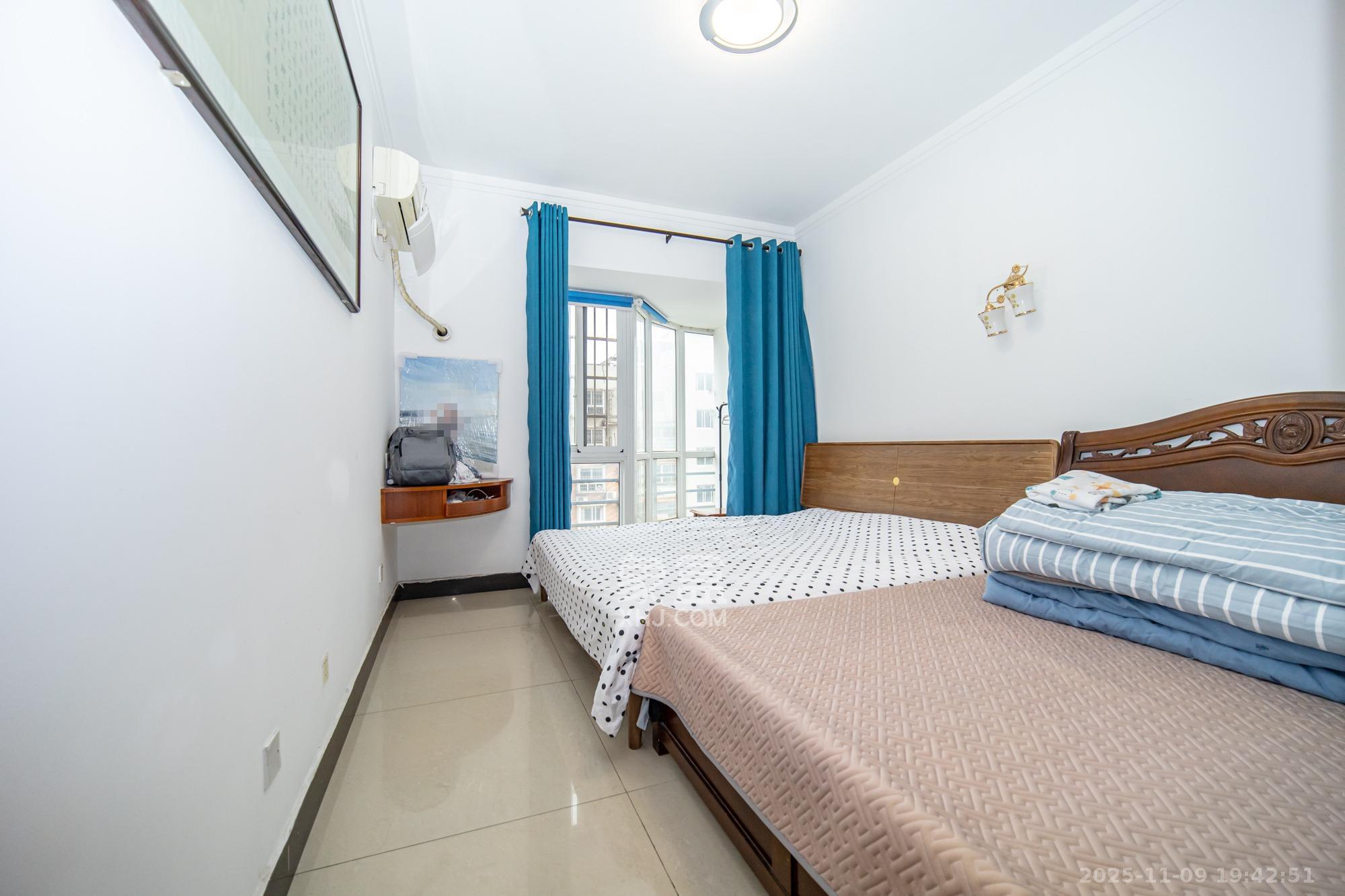 楚天家园  3室2厅2卫    59.8万卧室