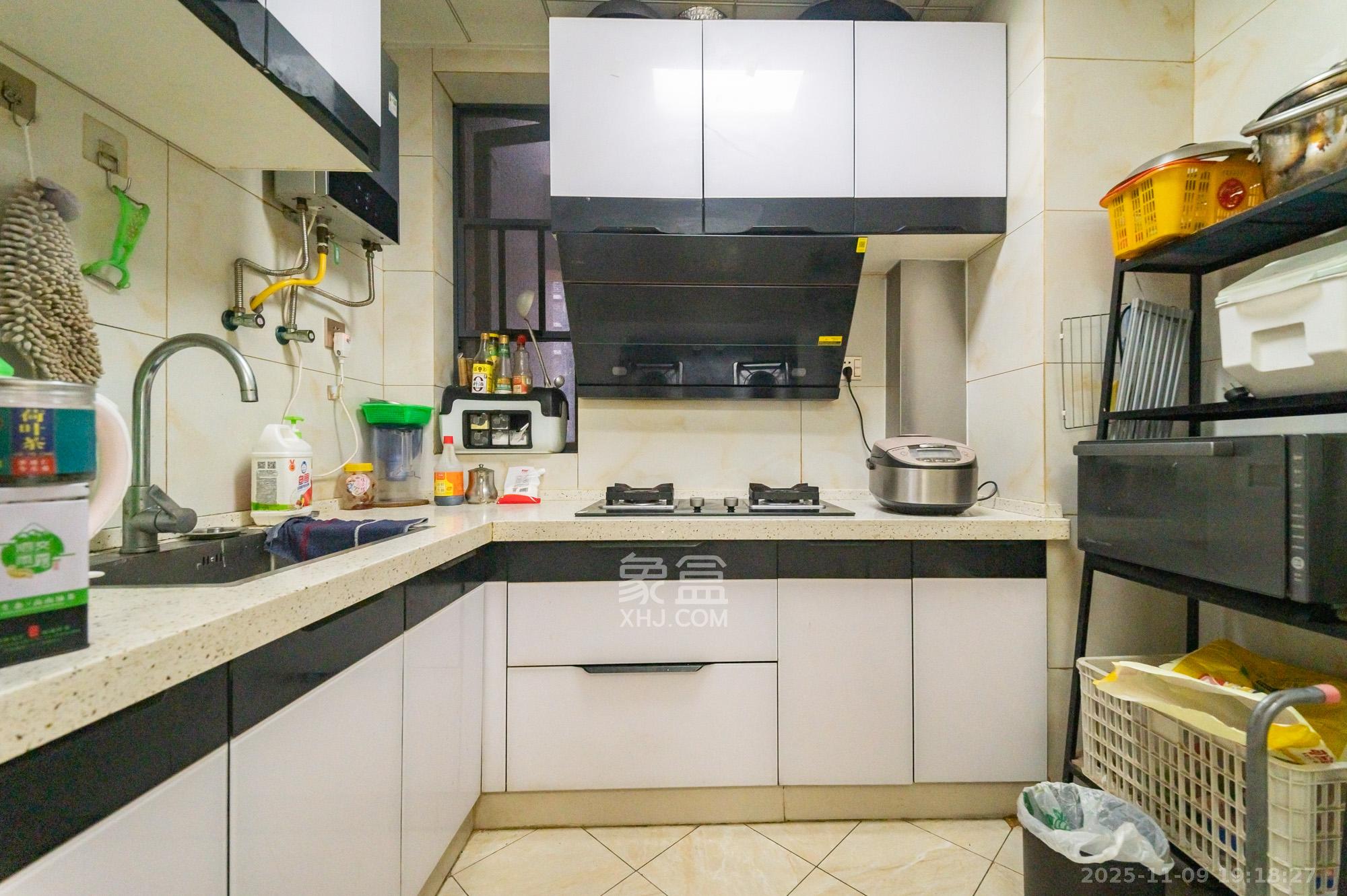 恒基凯旋门三期 3室2厅1卫 79.0万 恒基凯旋门三期 3室2厅1卫 79.0万厨房