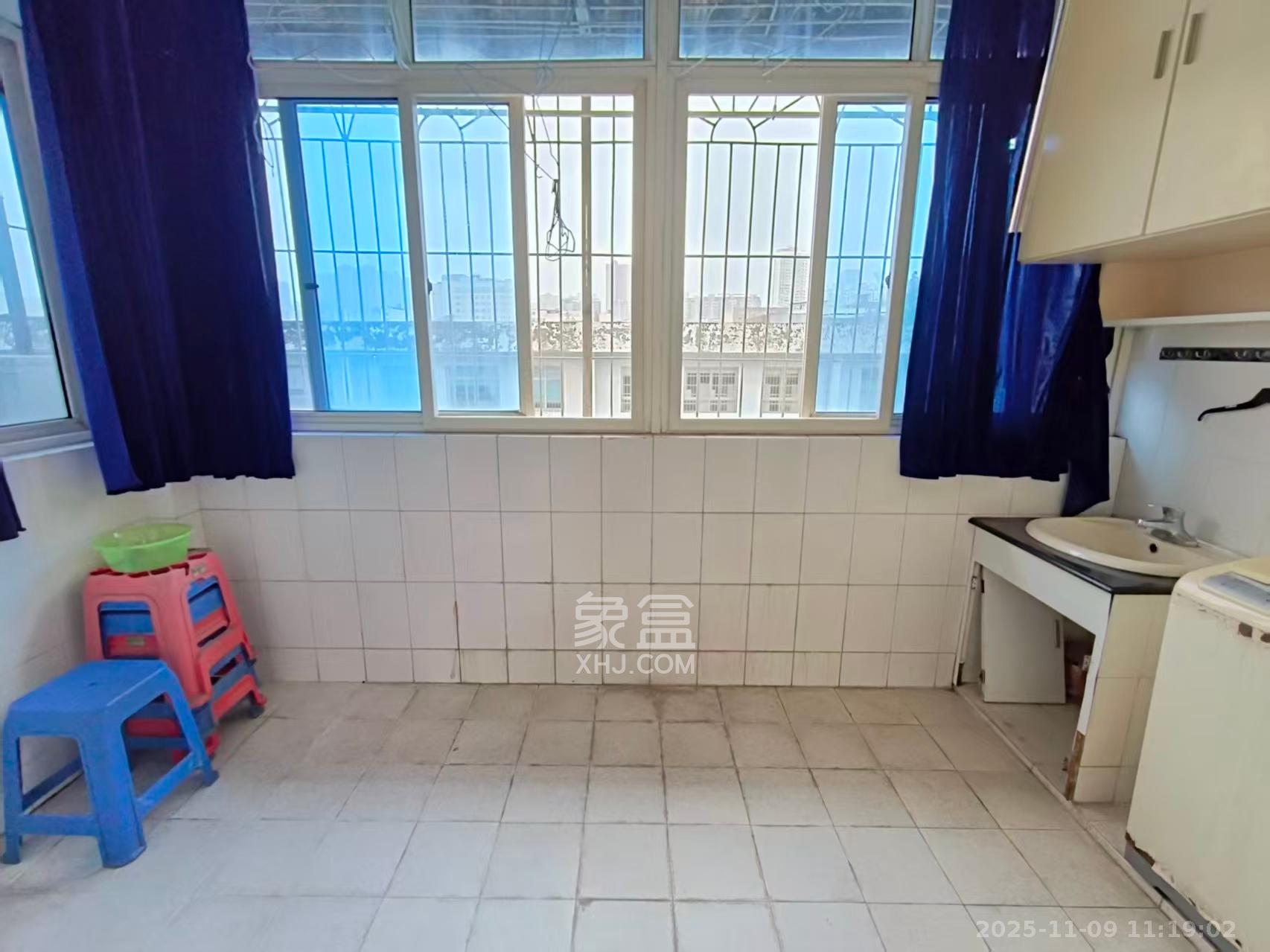 人民新村 2室1厅1卫 2000.0元/月 人民新村 2室1厅1卫 2000.0元/月室内图