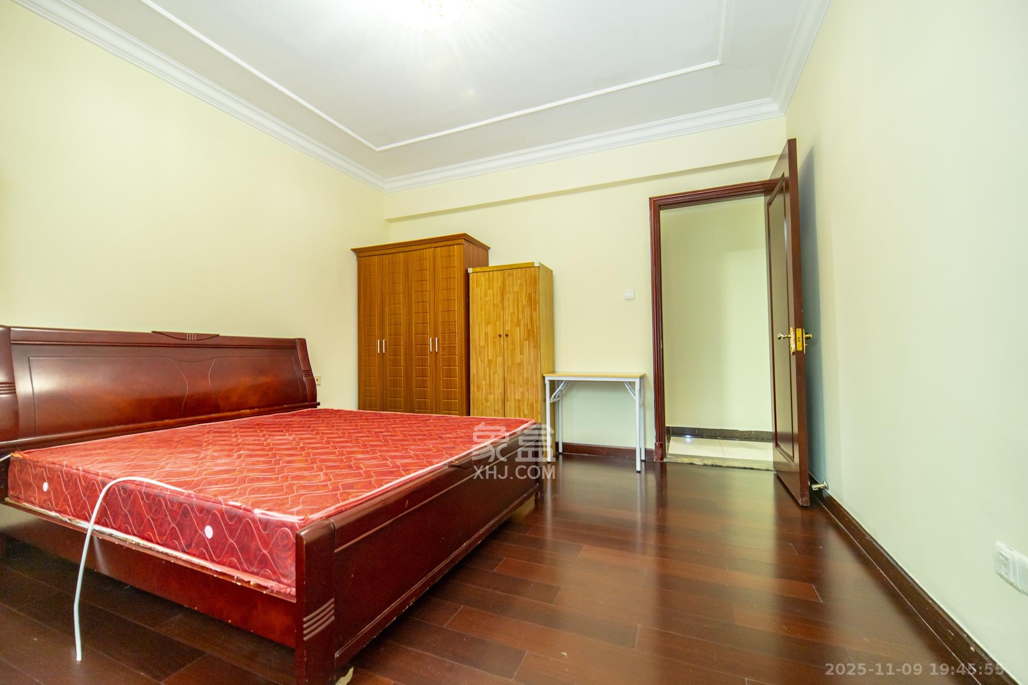 恒大雅苑 3室2厅1卫 85.0万 恒大雅苑 3室2厅1卫 85.0万卧室