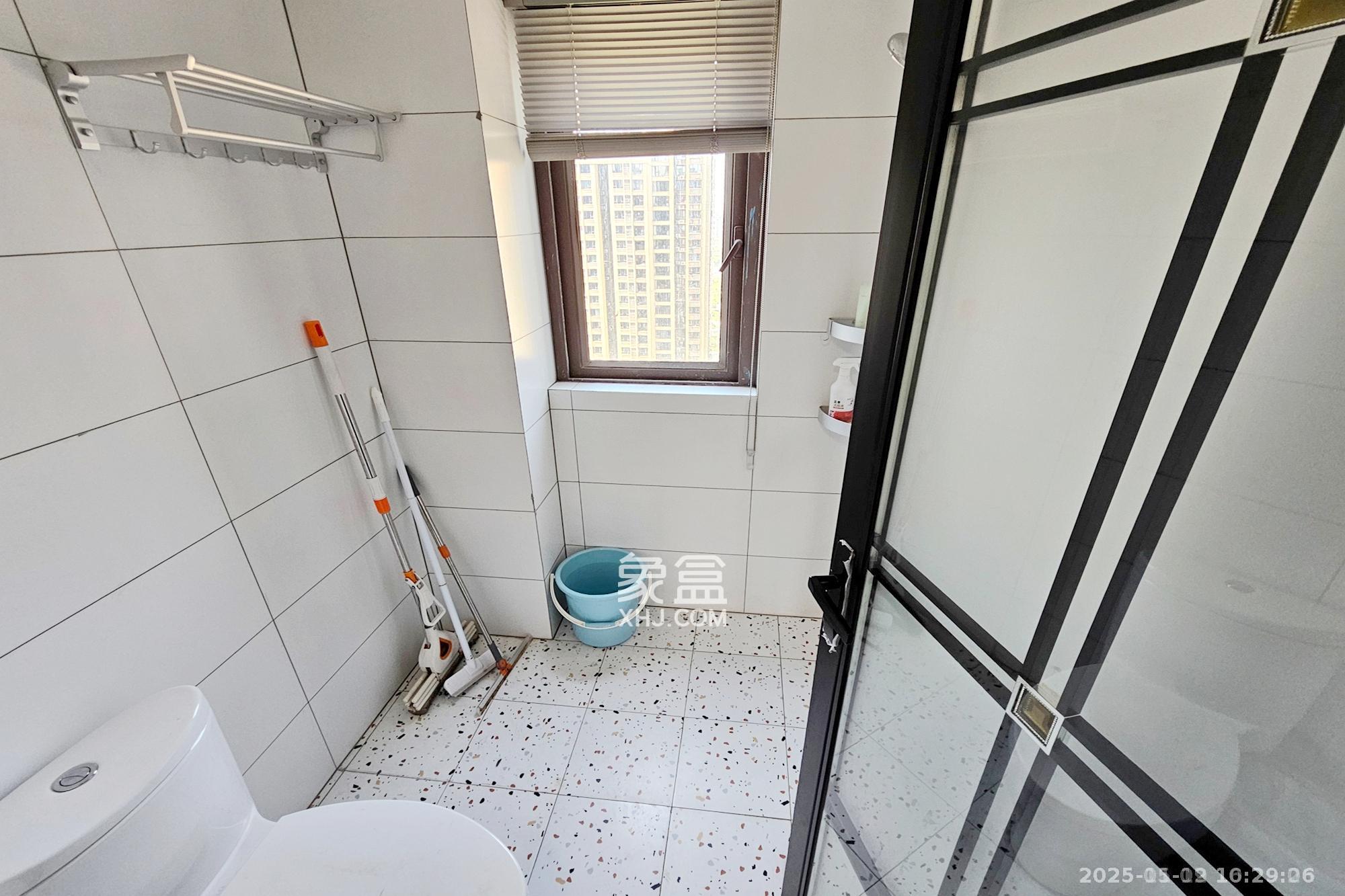 阳光城尚东湾蓝莓苑  4室2厅2卫    3500.0元/月室内图