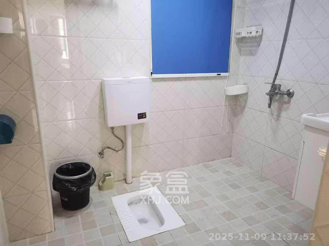 长房东云台  3室2厅1卫    2000.0元/月室内图