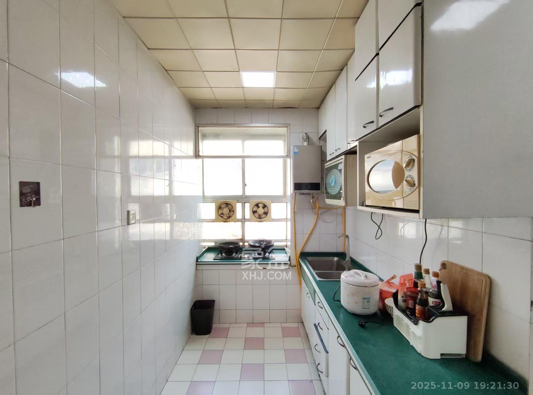 财信宿舍  2室2厅1卫    1600.0元/月室内图