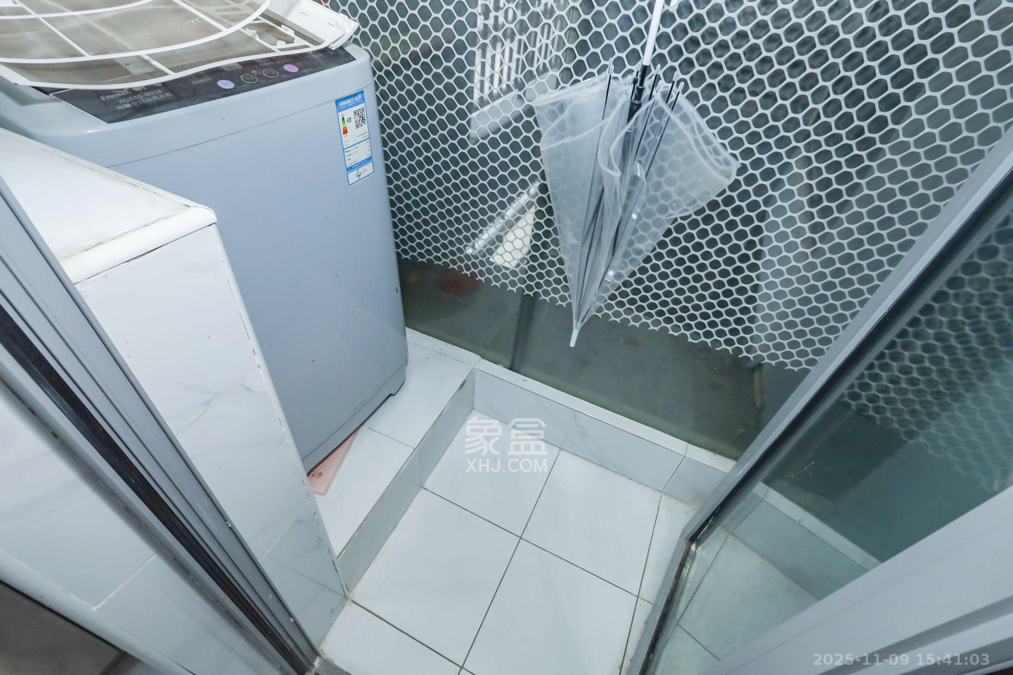 世茂铂翠湾四期(世茂悦享) 3室2厅1卫 2800.0元/月 世茂铂翠湾四期(世茂悦享) 3室2厅1卫 2800.0元/月室内图