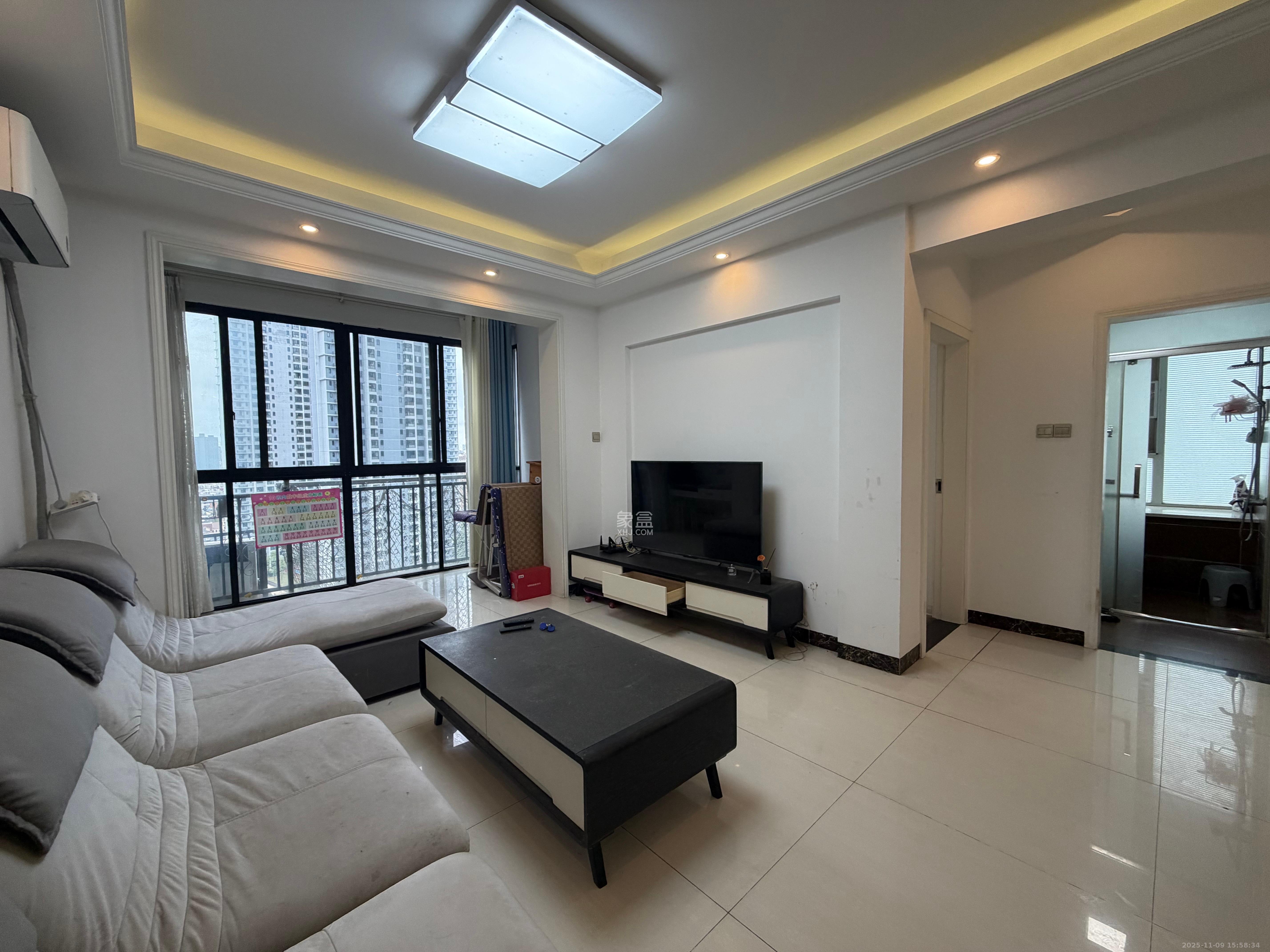 金鼎公园尚  2室2厅1卫    1800.0元/月室内图