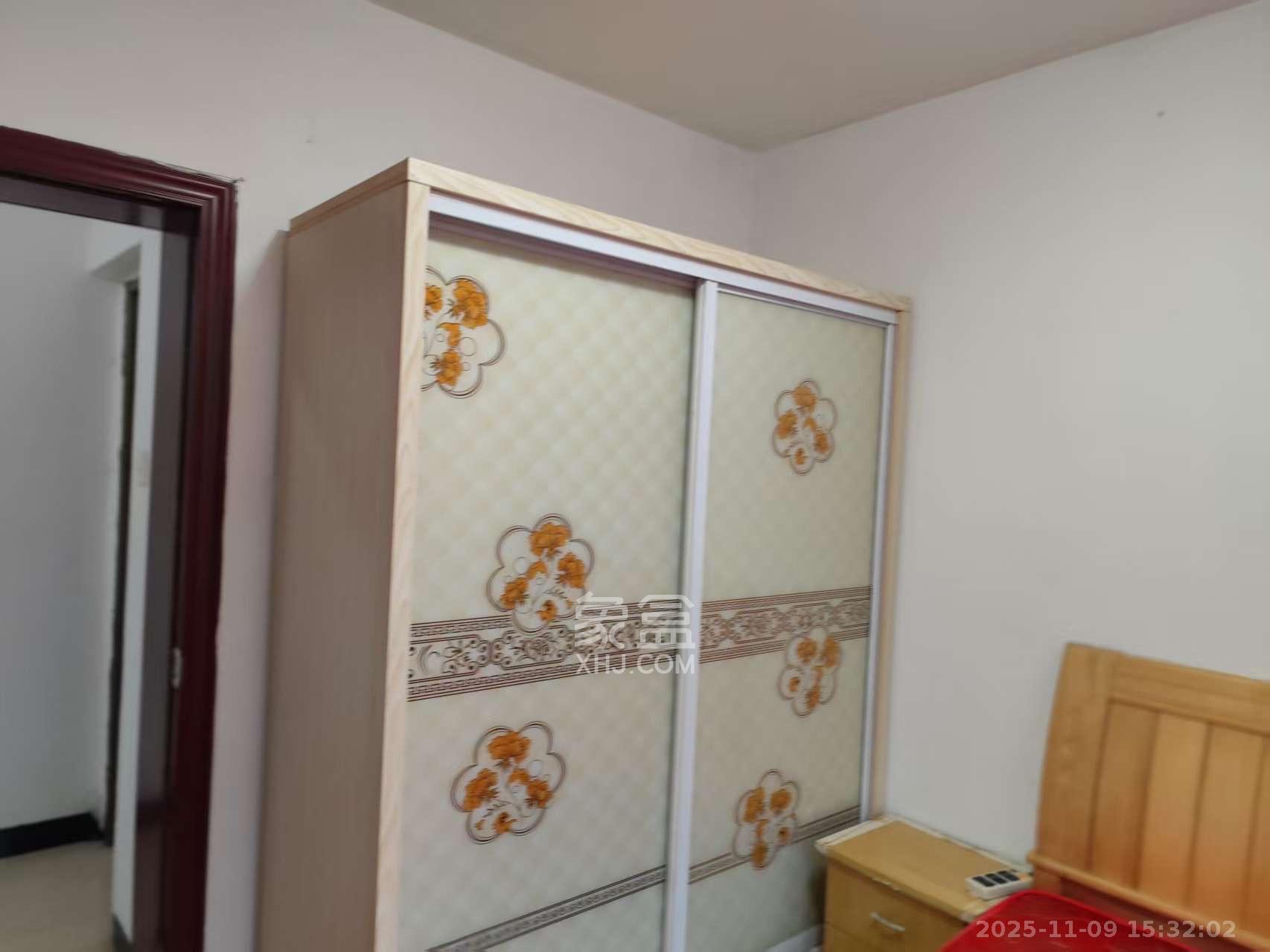 荷花园安置小区  1室1厅1卫    1400.0元/月室内图