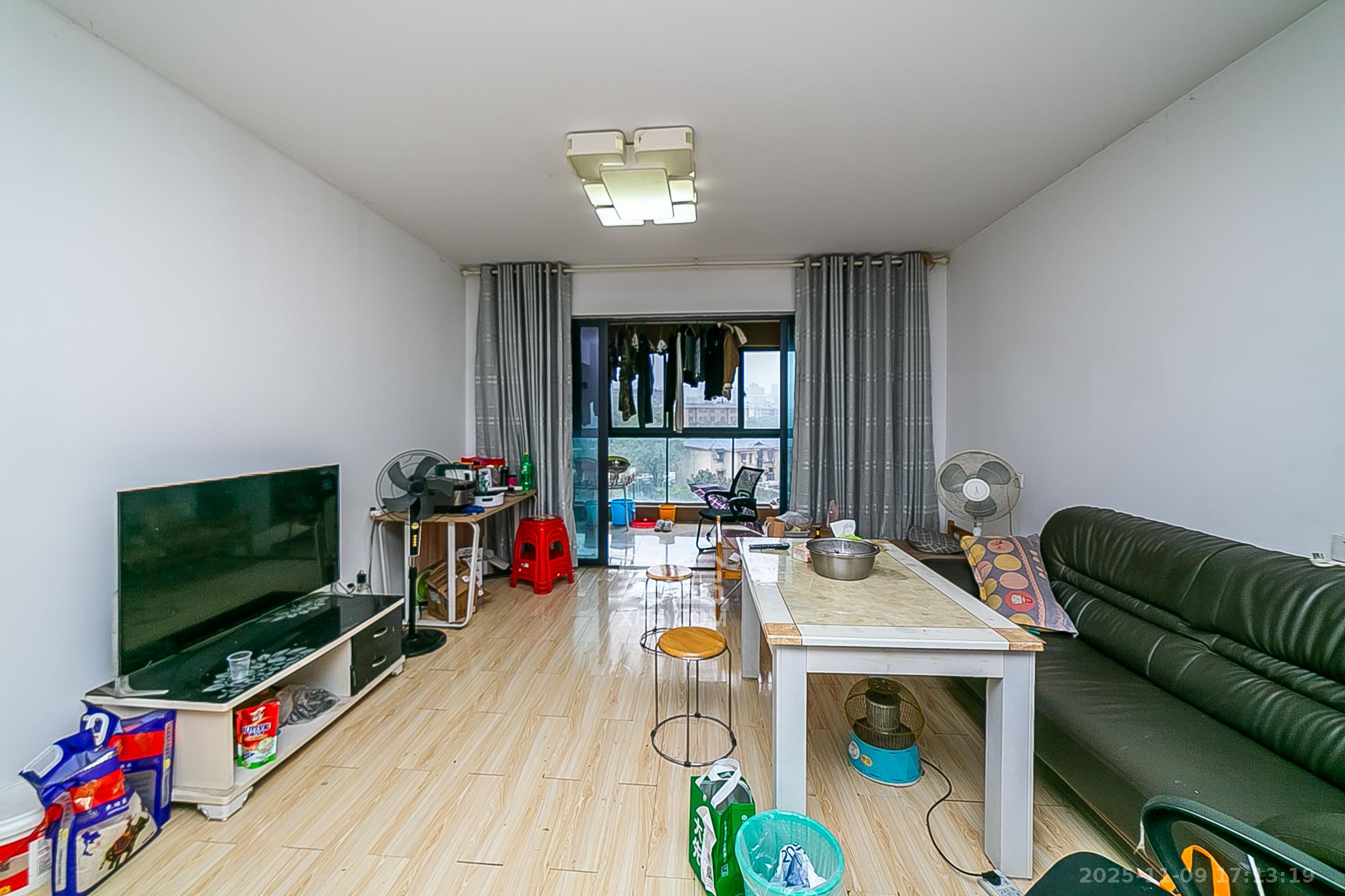 荣悦台  3室2厅2卫    155.0万