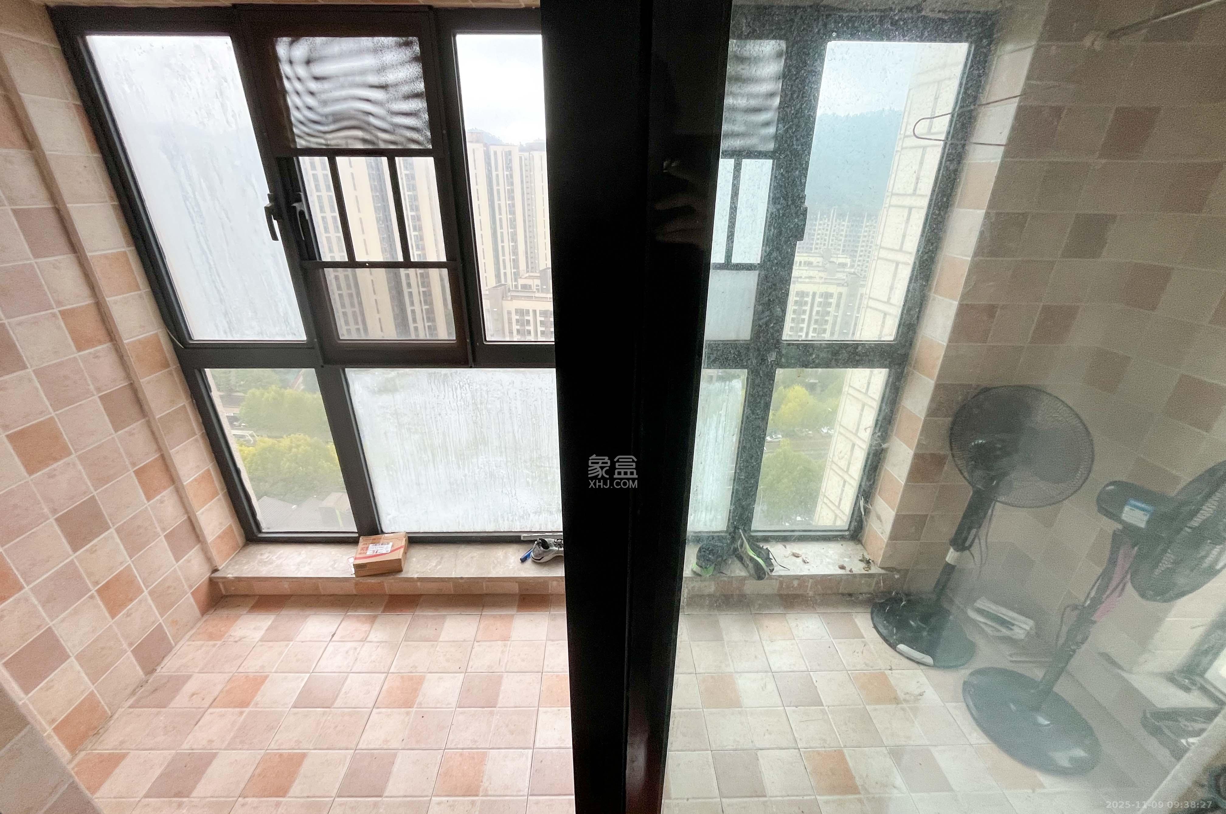 中海梅溪湖壹号 3室2厅2卫 195.0万 中海梅溪湖壹号 3室2厅2卫 195.0万其他