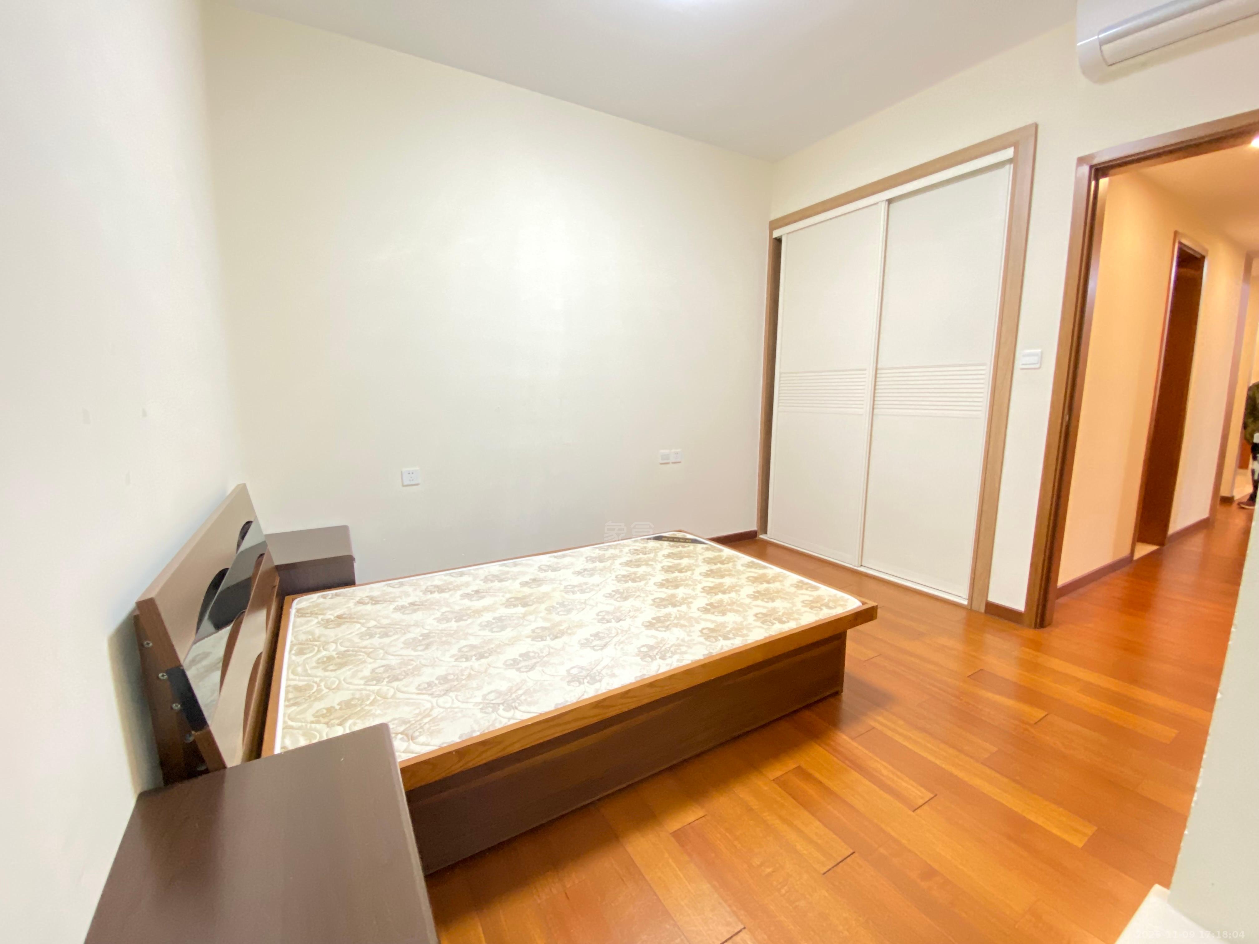 晋合湘水湾三期 3室2厅2卫 2300.0元/月 晋合湘水湾三期 3室2厅2卫 2300.0元/月室内图