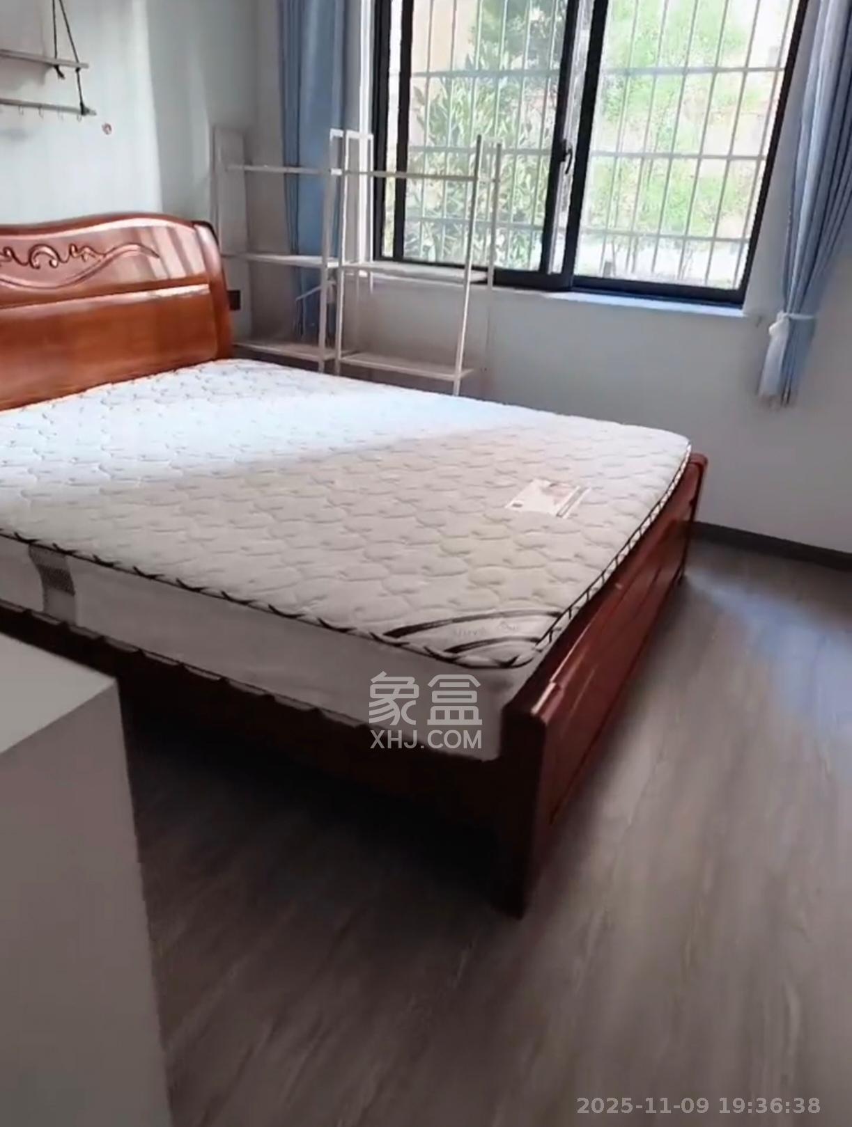 洋湖明园一期  2室1厅1卫    1800.0元/月室内图