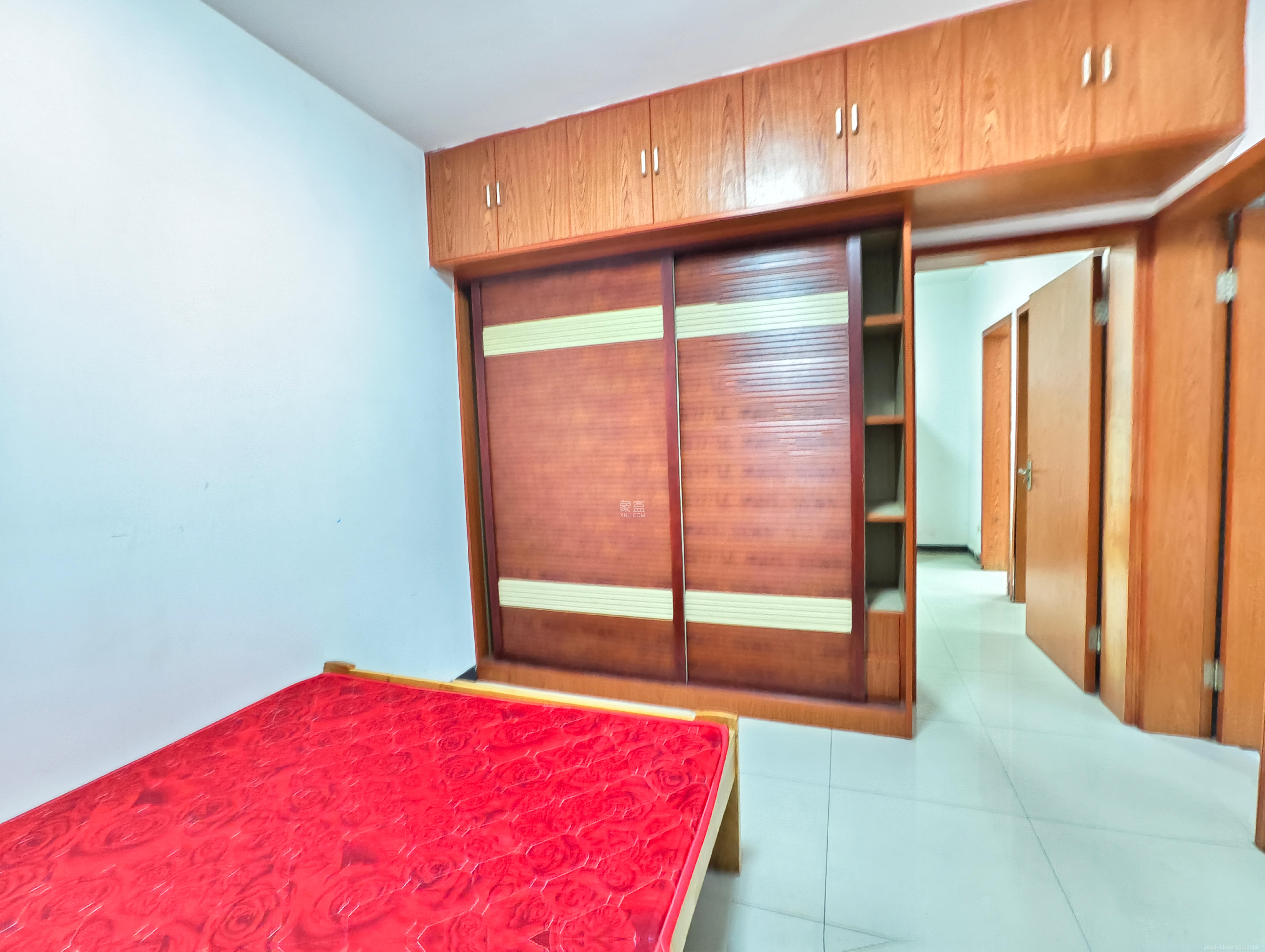 麓江春  1室1厅1卫    1500.0元/月室内图