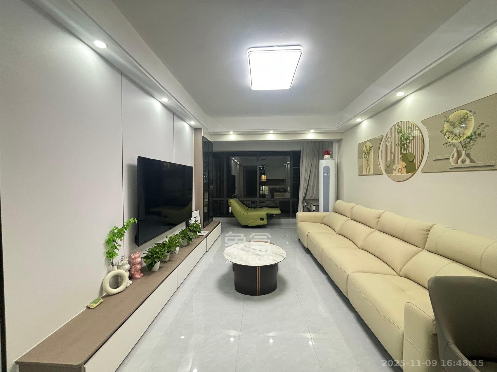 中梁正荣府 1室0厅0卫 3200.0元/月 中梁正荣府 1室0厅0卫 3200.0元/月室内图