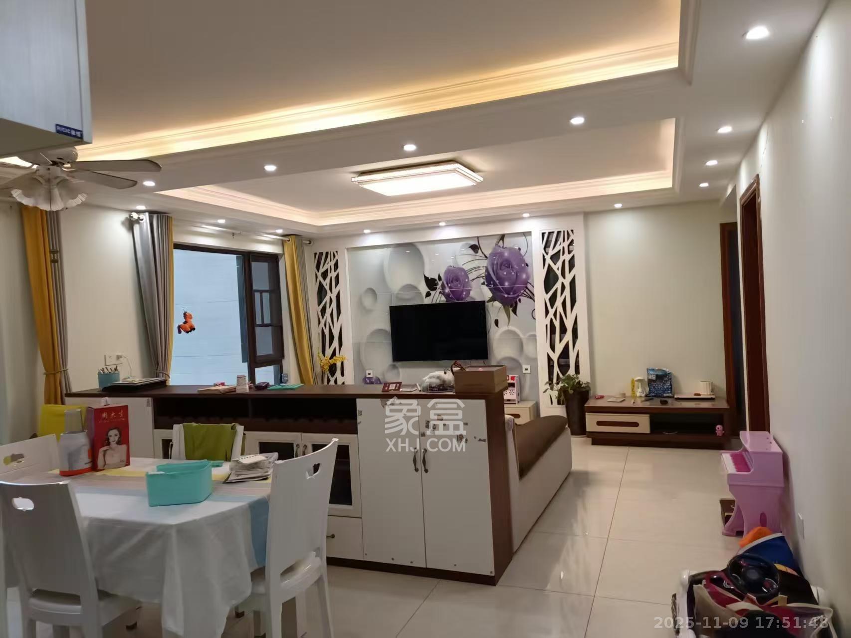 华润橡树湾 3室2厅2卫 2500.0元/月 华润橡树湾 3室2厅2卫 2500.0元/月室内图