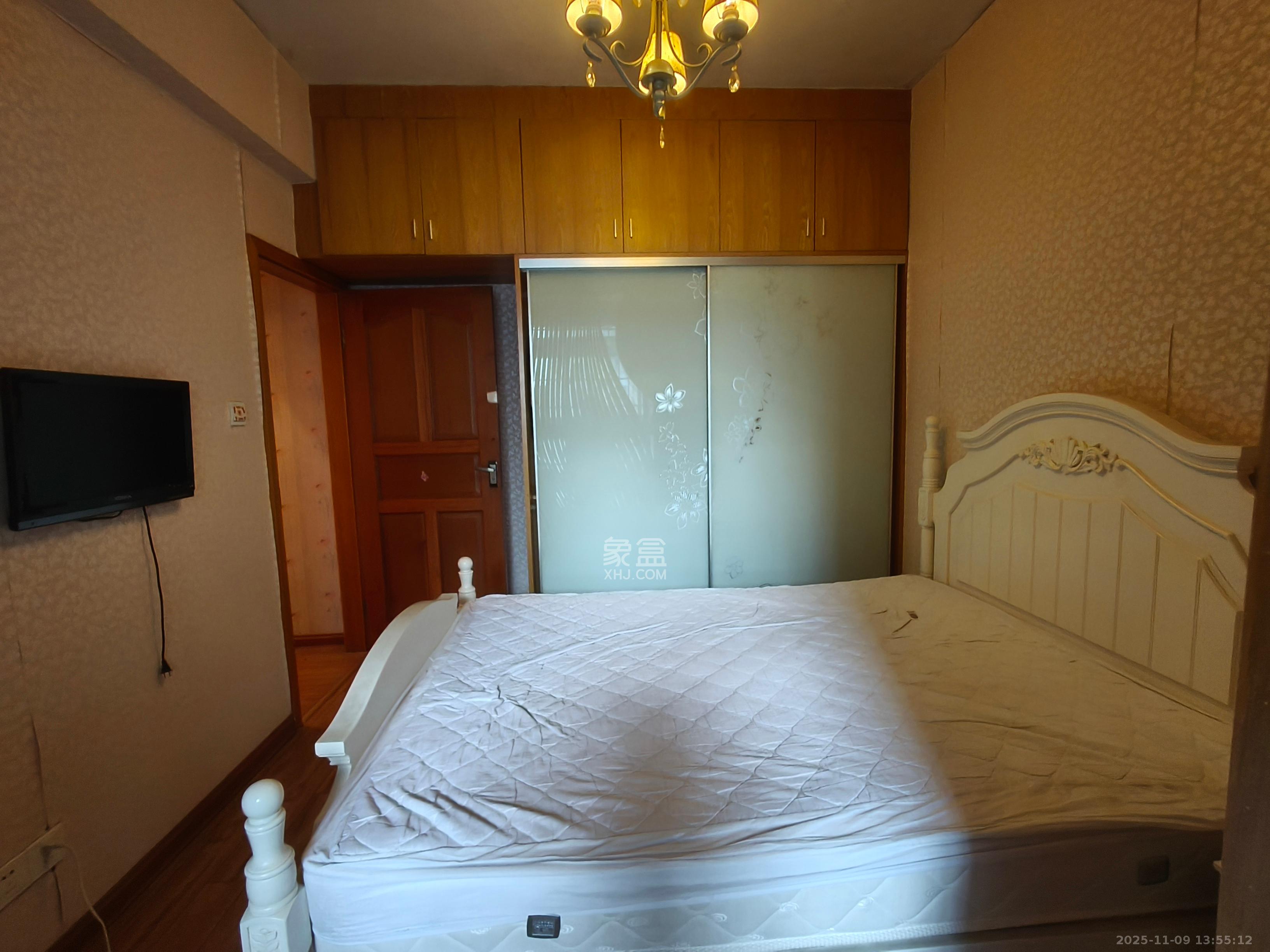 东方新世界  2室1厅1卫    2000.0元/月室内图