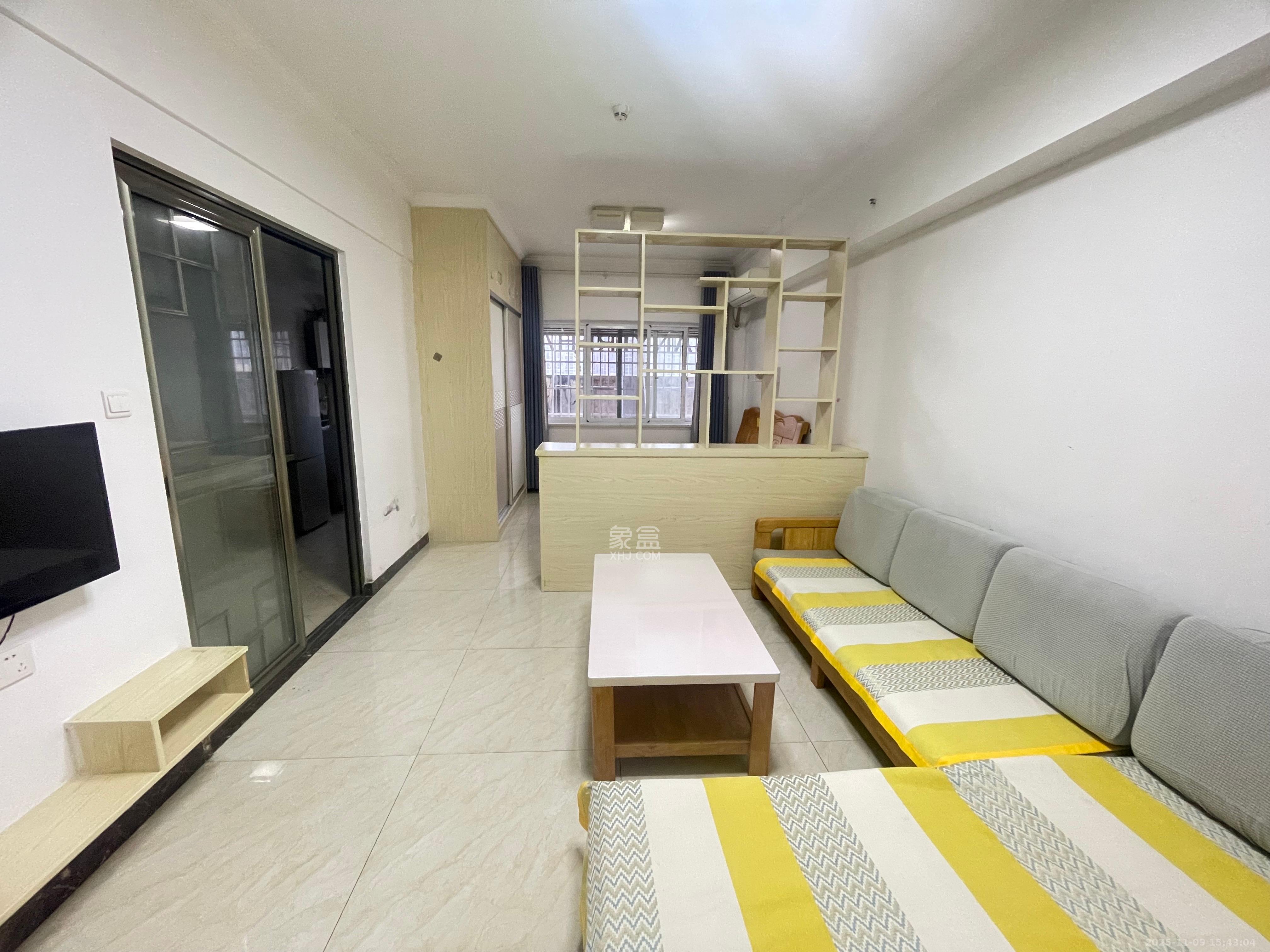 星城新宇颐景苑  1室1厅1卫    1500.0元/月