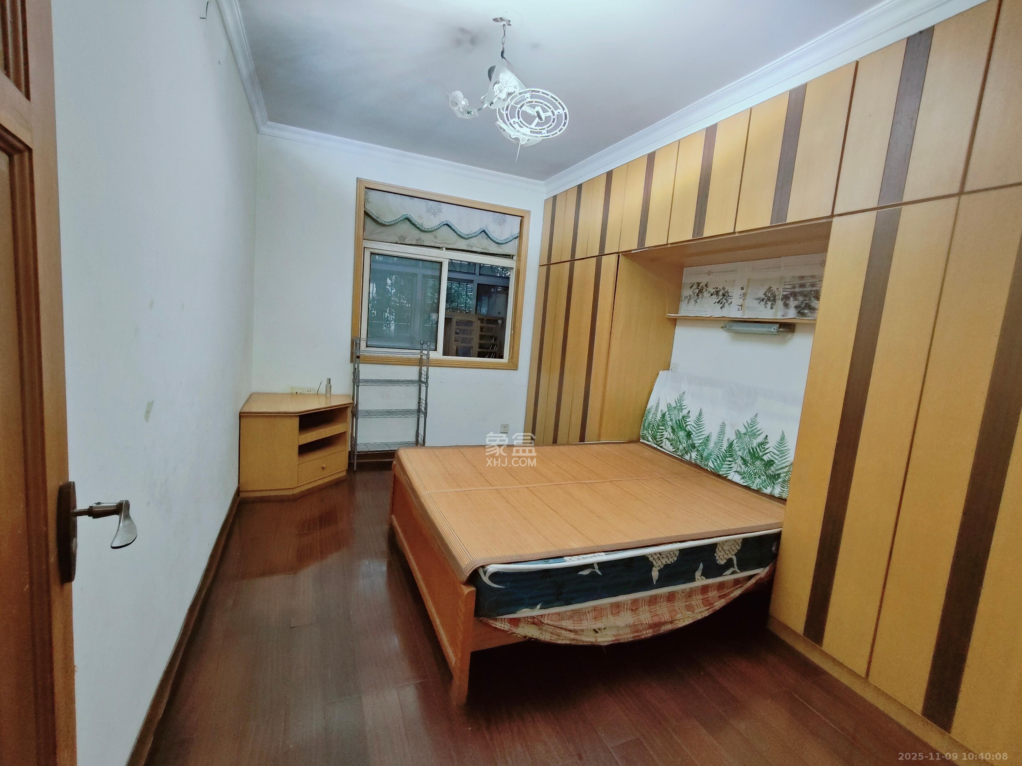 南湖路水工机械厂宿舍  2室1厅1卫    1600.0元/月室内图