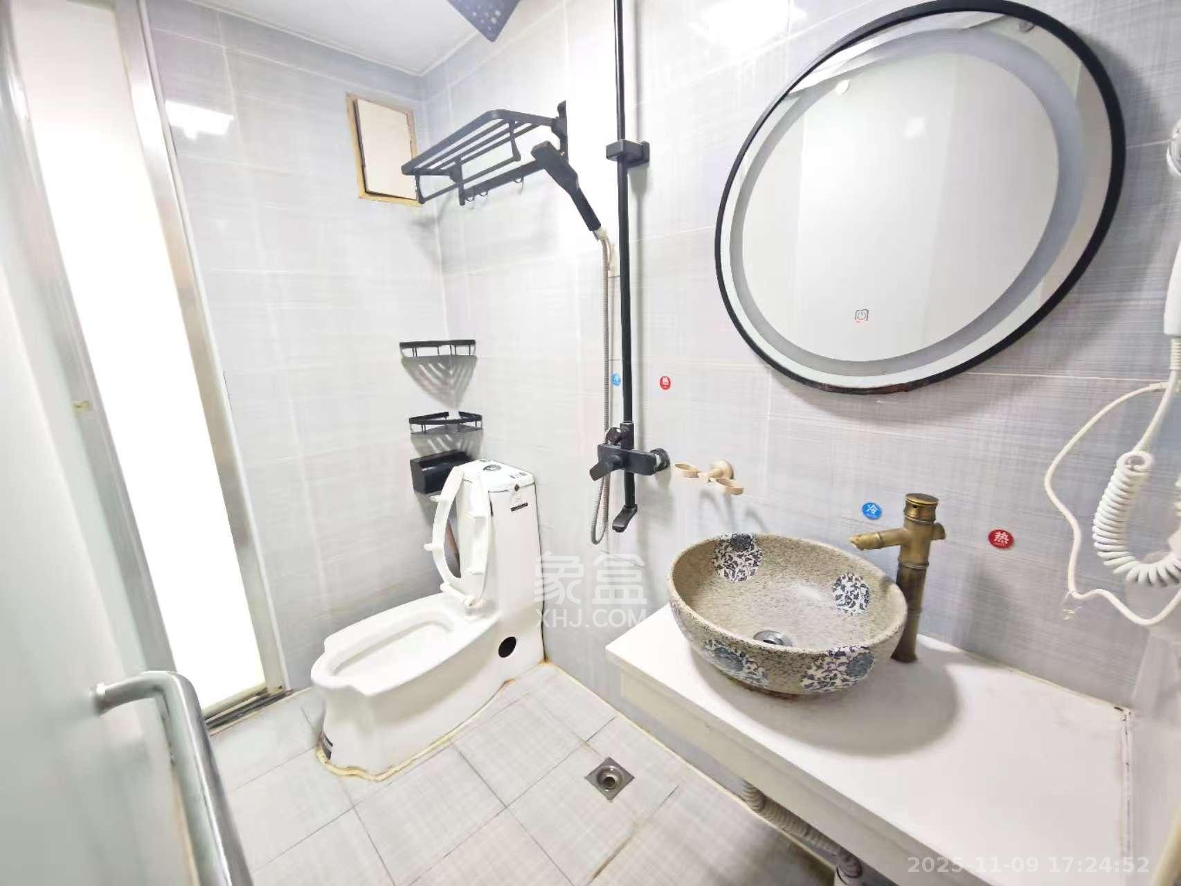 三王丽都  1室1厅0卫    2200.0元/月室内图