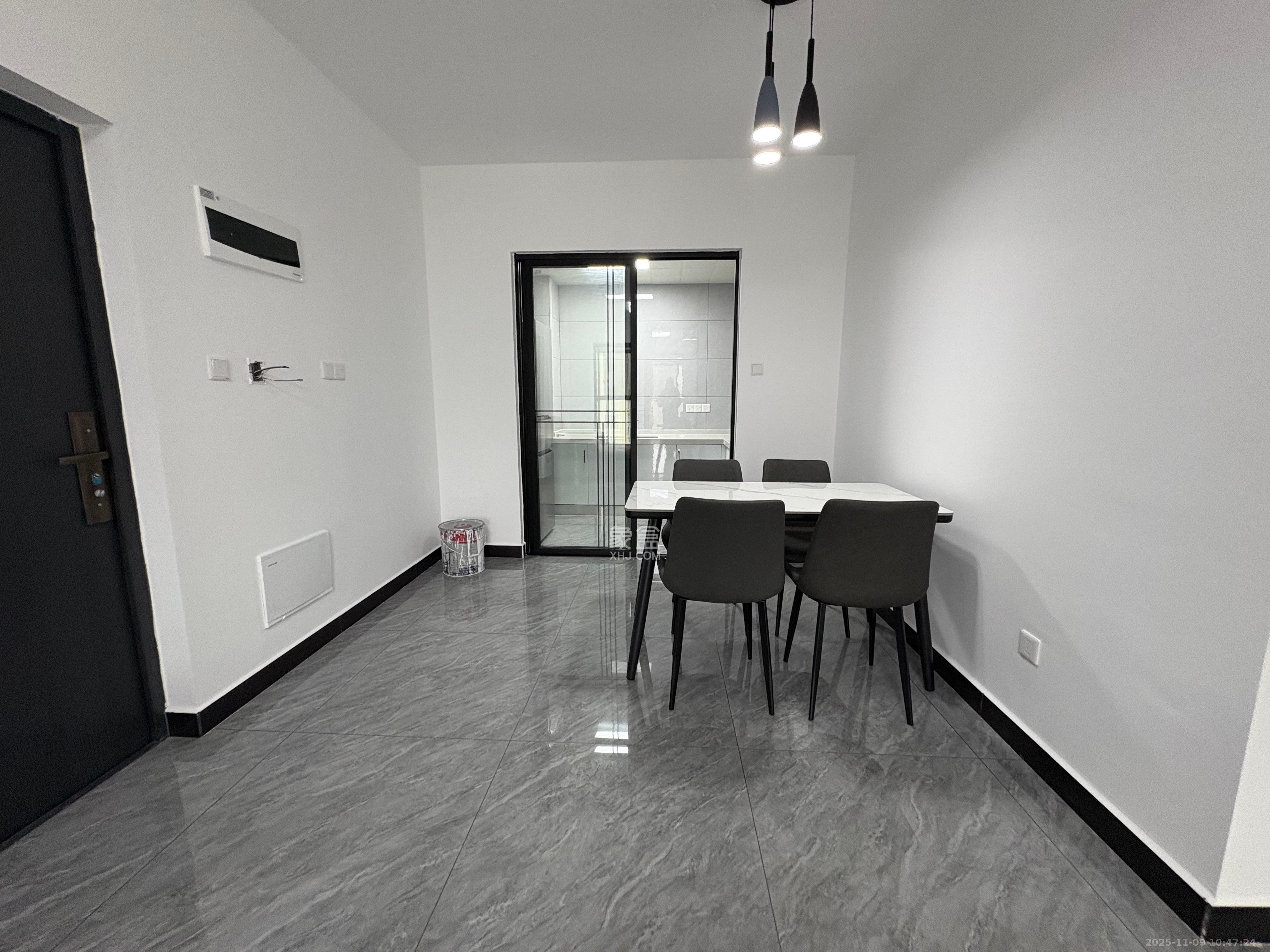 岭福家苑（天心佳苑）  2室1厅1卫    2800.0元/月室内图