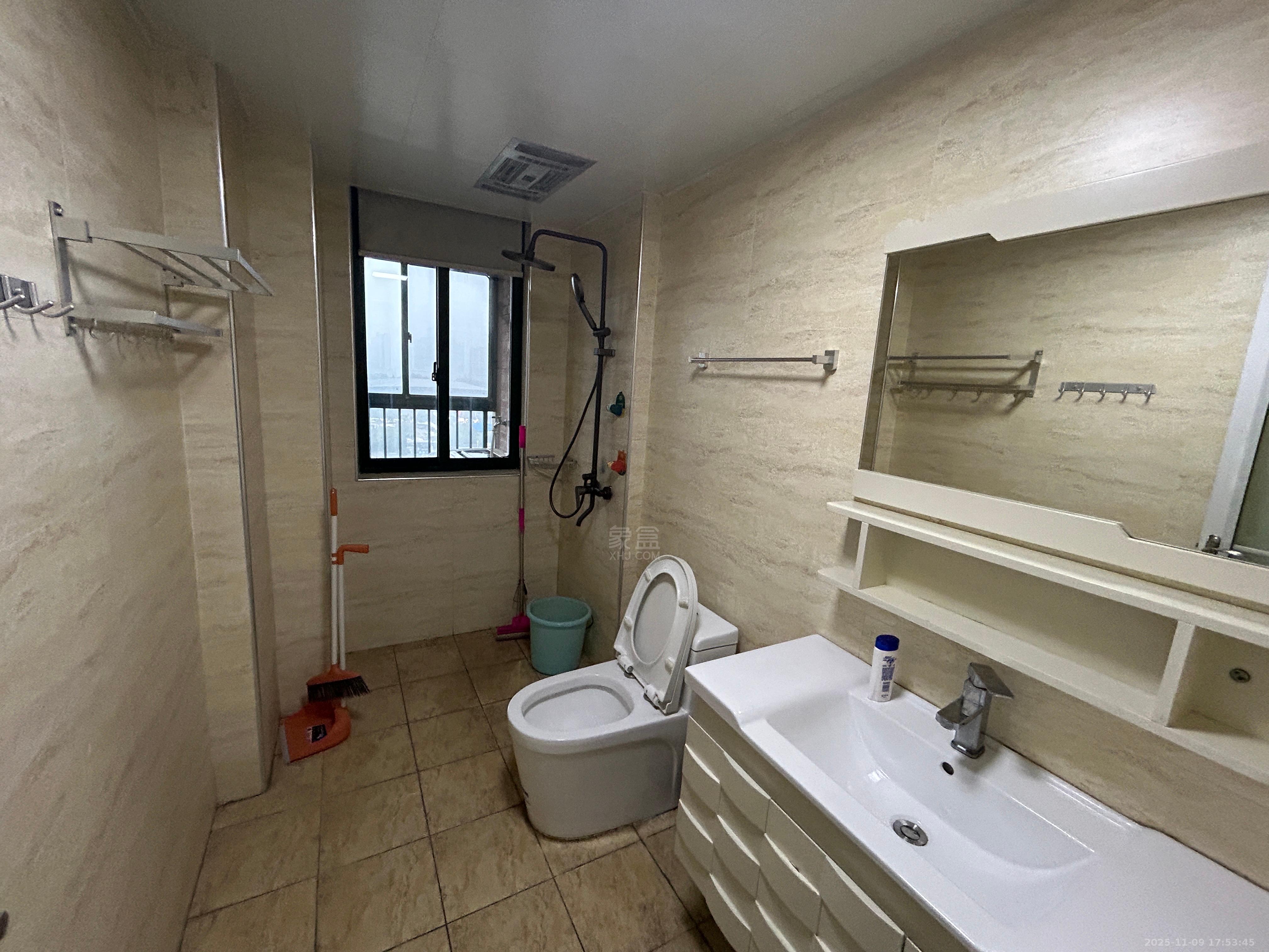 尚格名城花好悦园4期  3室2厅1卫    1600.0元/月室内图