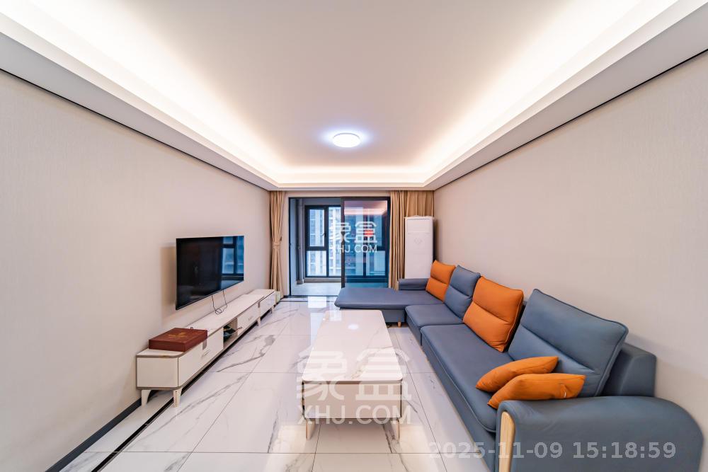 中海阅麓山一期  3室2厅1卫    3000.0元/月