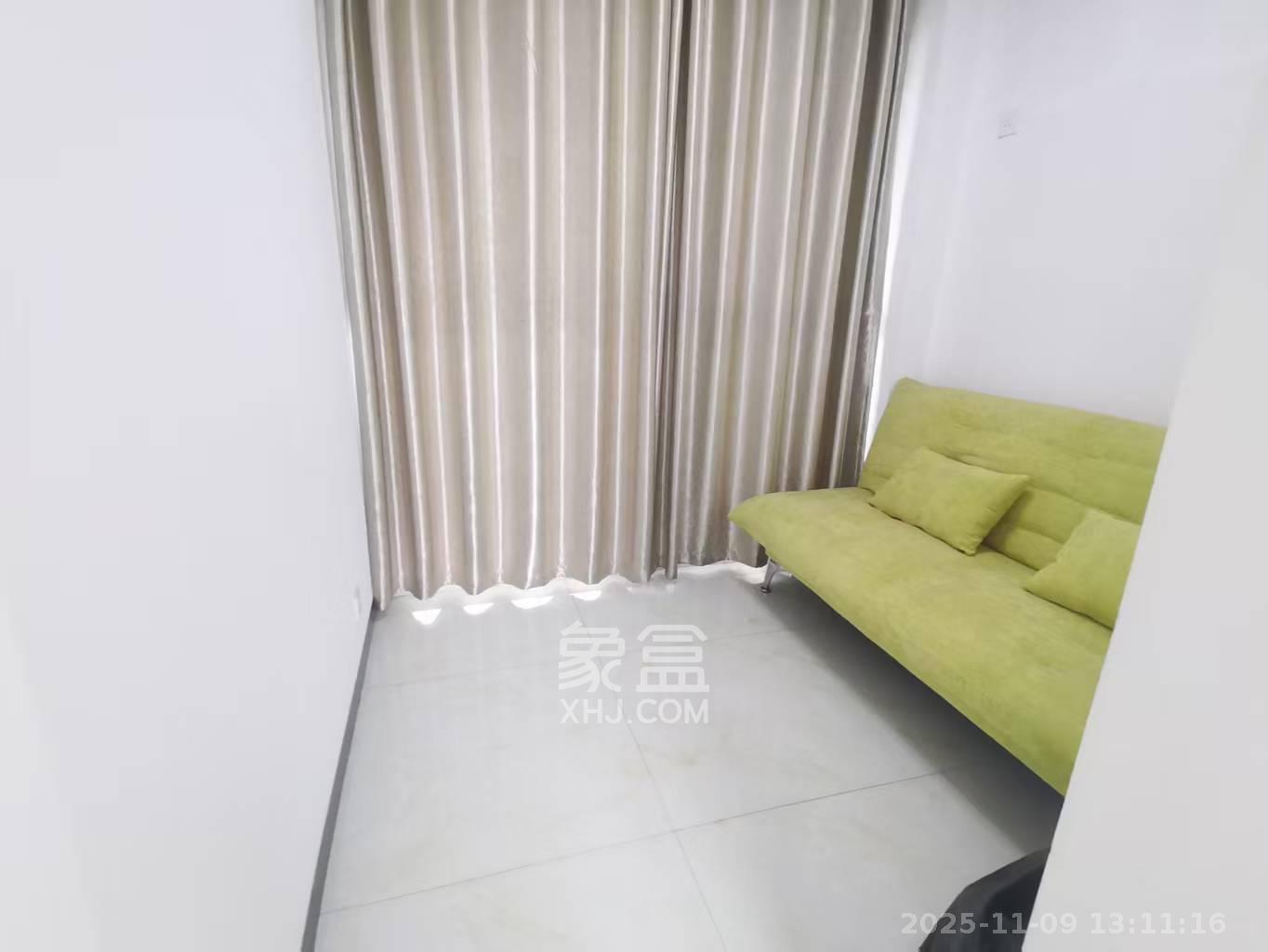 绿地海外滩一期 3室2厅1卫 1700.0元/月 绿地海外滩一期 3室2厅1卫 1700.0元/月室内图