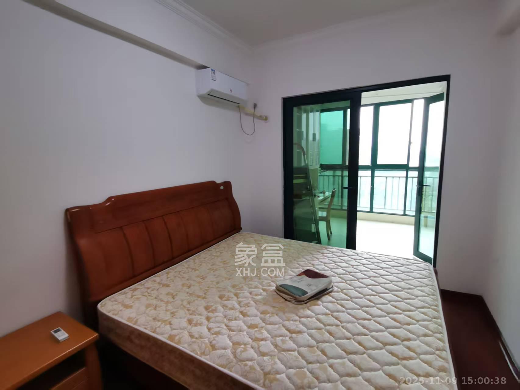 恒大华府  3室2厅2卫    3600.0元/月室内图