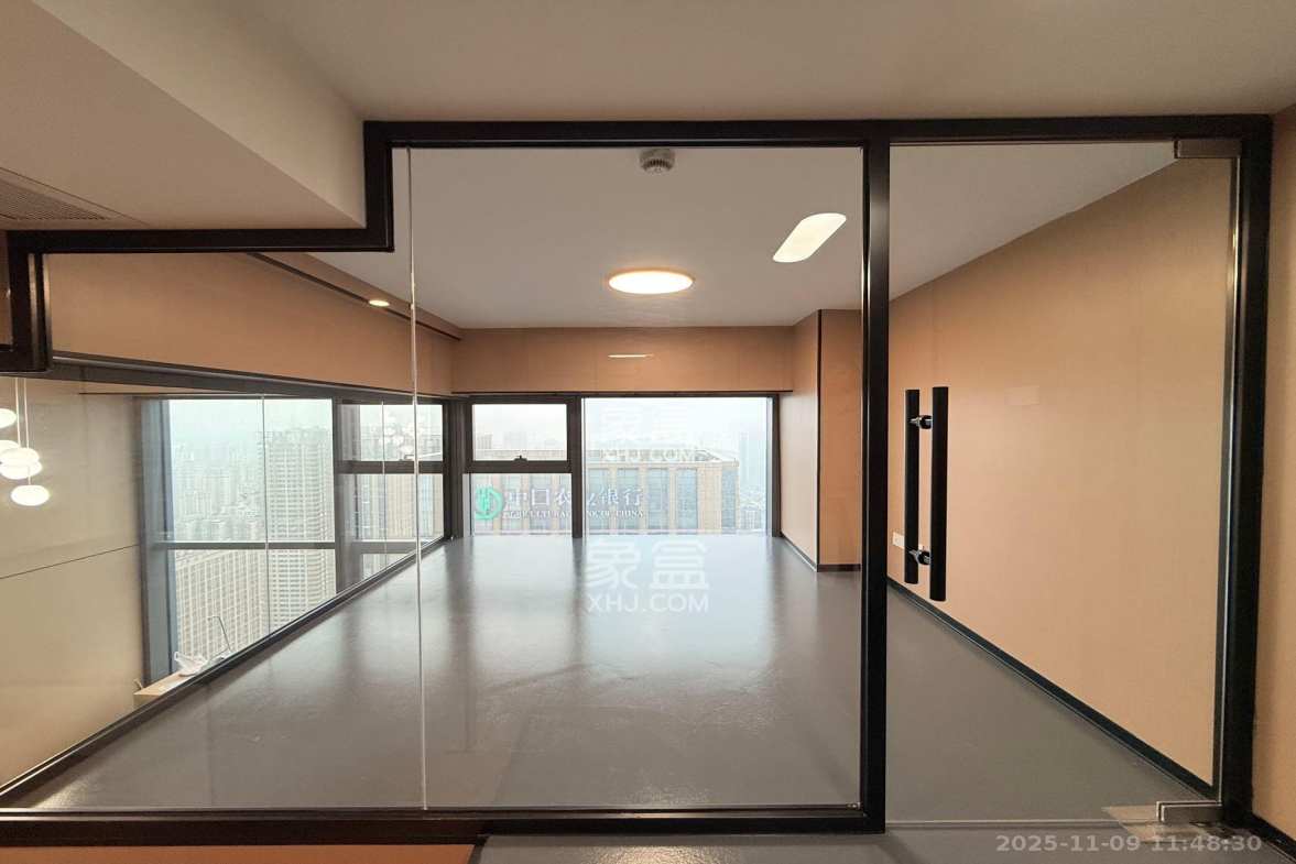 卓越中寰 1室1厅1卫 6000.0元/月 卓越中寰 1室1厅1卫 6000.0元/月室内图